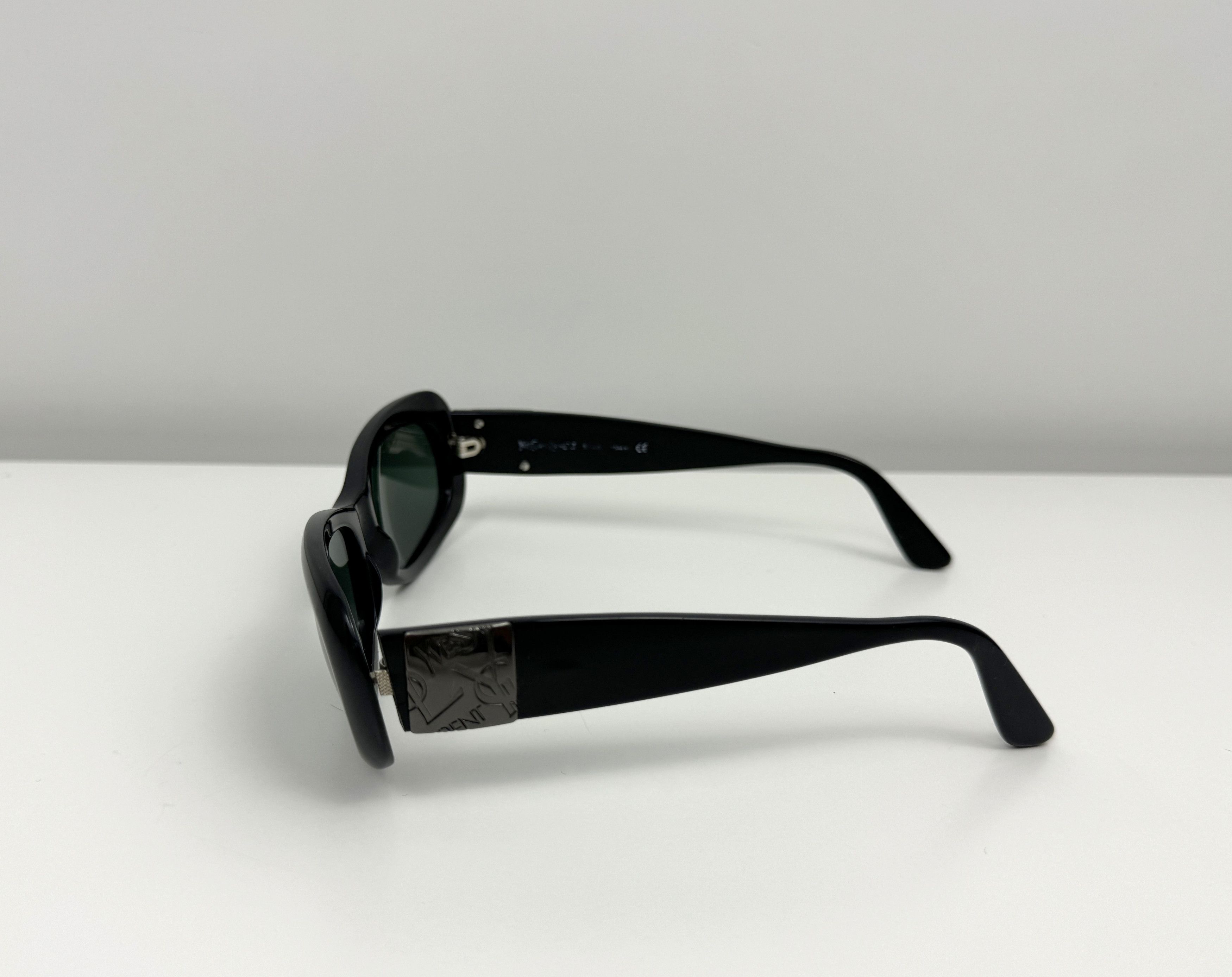 Yves Saint Laurent Yves Saint Laurent YSL 6567 Y505 Black Frame Sunglasses Size ONE SIZE - 4 Thumbnail
