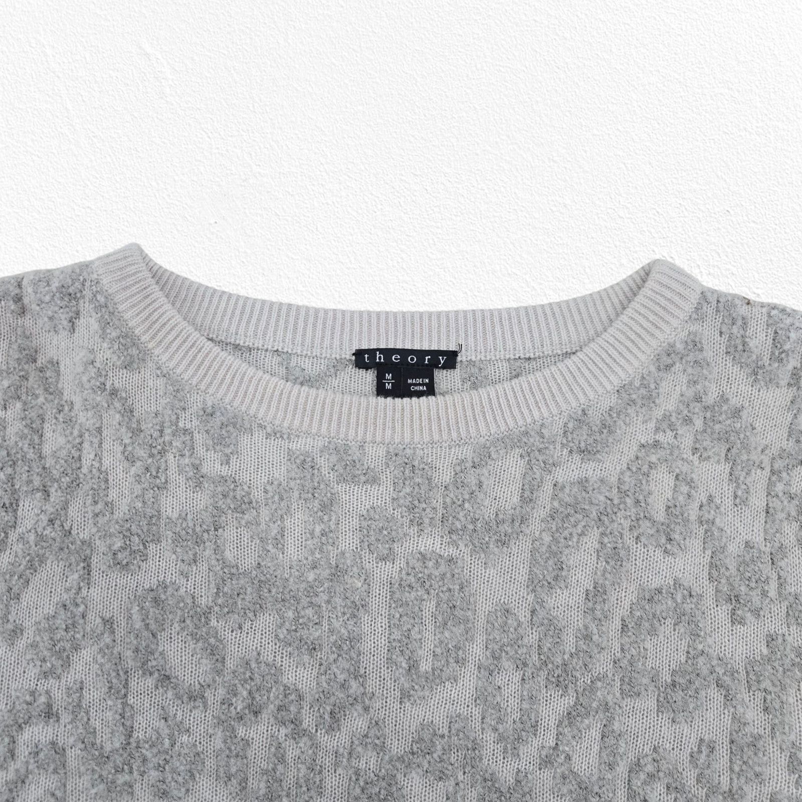 Theory Theory Gray Wool Leopard Print Jacquard Sweater Size Medium Size M / US 6-8 / IT 42-44 - 3 Thumbnail