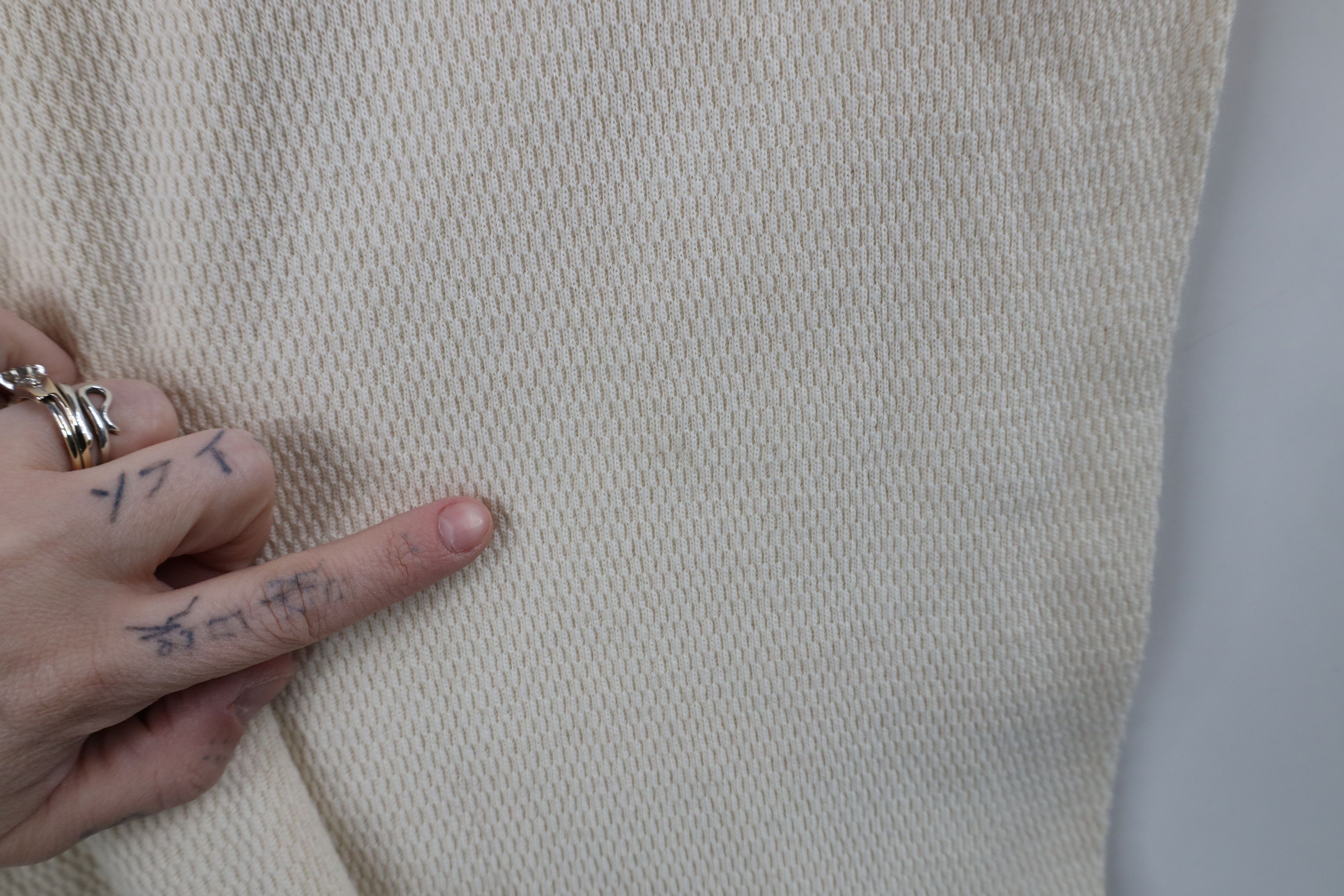 Vintage Vintage 90s Streetwear Knit Long Sleeve T-Shirt Beige USA Size US L / EU 52-54 / 3 - 4 Thumbnail