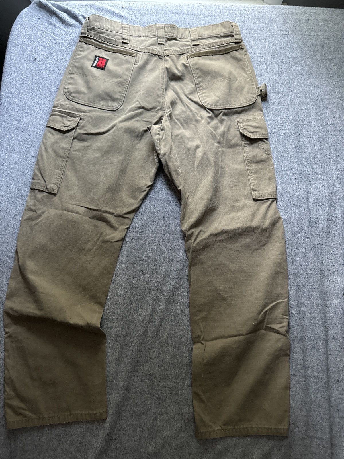 Wrangler Wrangler Ranger Khaki Cargo Pants Size US 36 / EU 52 - 1 Thumbnail