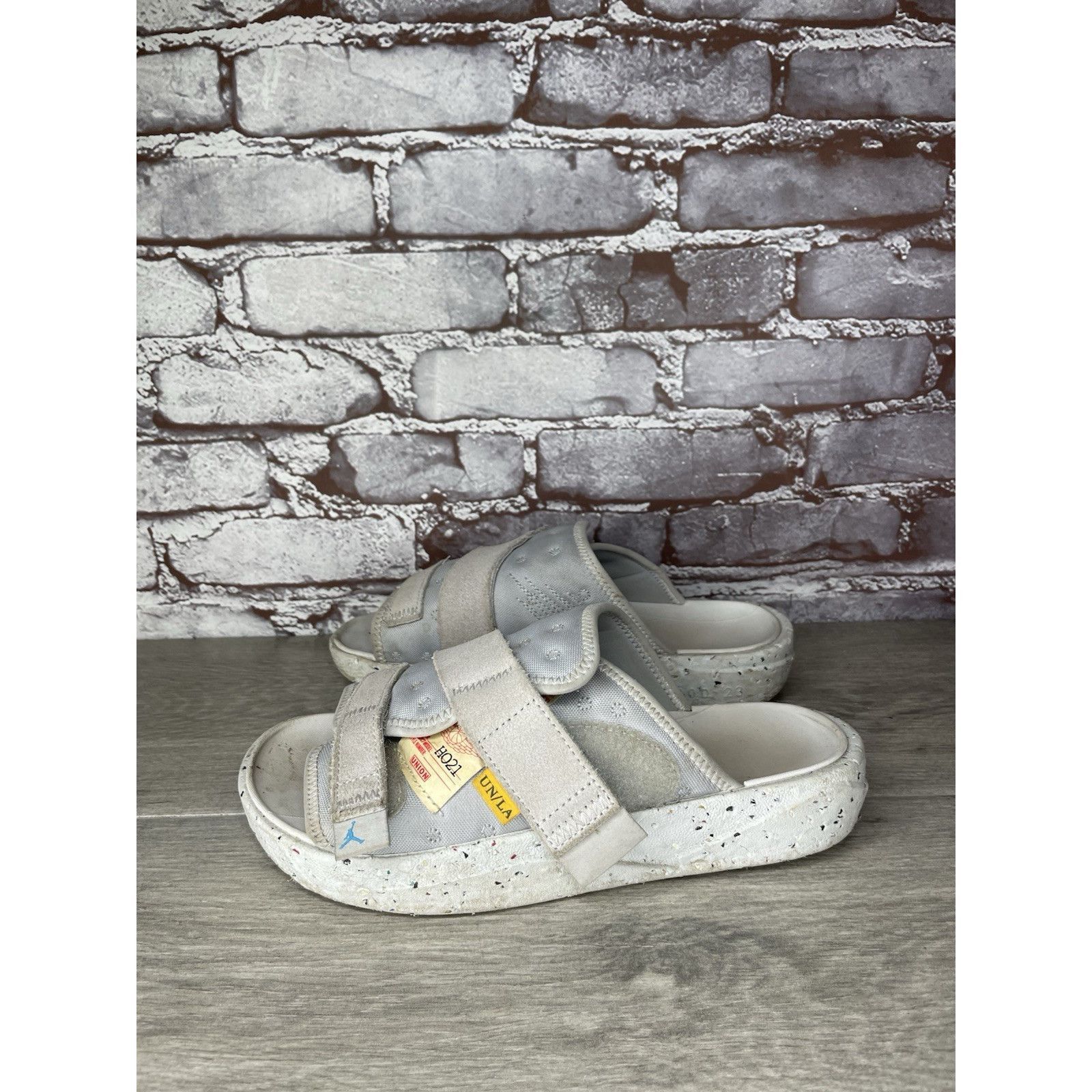 Jordan Brand Air Jordan Crater SP Union LA Grey Slide Strap Sandals Men 7 Size US 7 / EU 40 - 8 Thumbnail