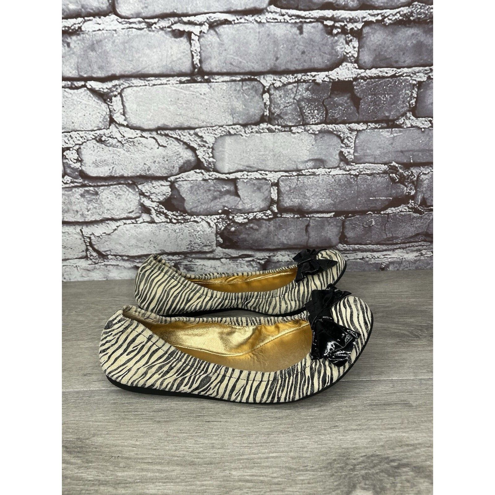 Kate Spade Kate Spade Zebra Print Ivory Black Stripe Patent Bow Ballet Size US 8 / IT 38 - 21 Thumbnail