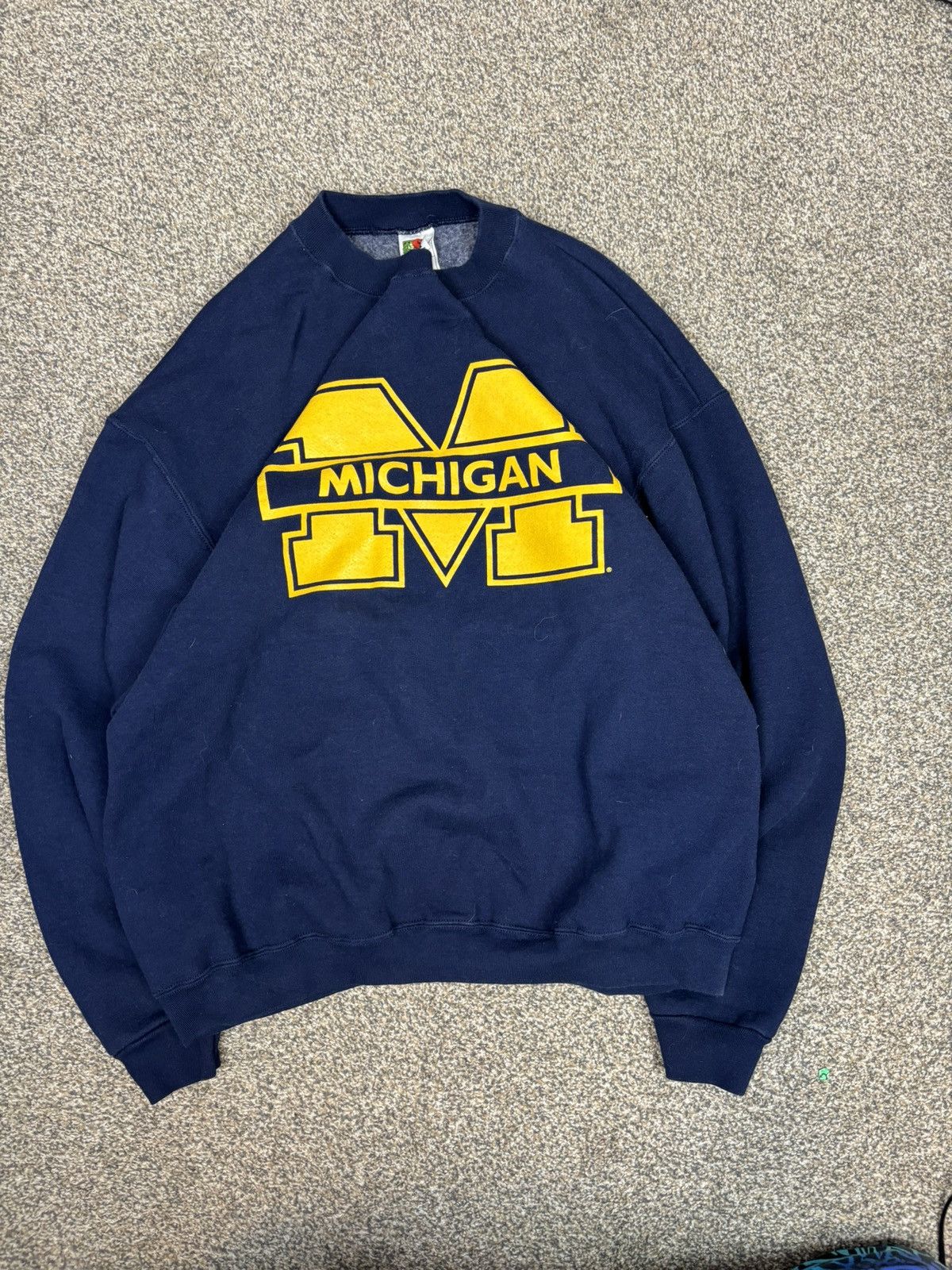 Fruit Of The Loom Vintage 90s u of m michigan blue big logo crewneck Size US XL / EU 56 / 4 - 1 Thumbnail