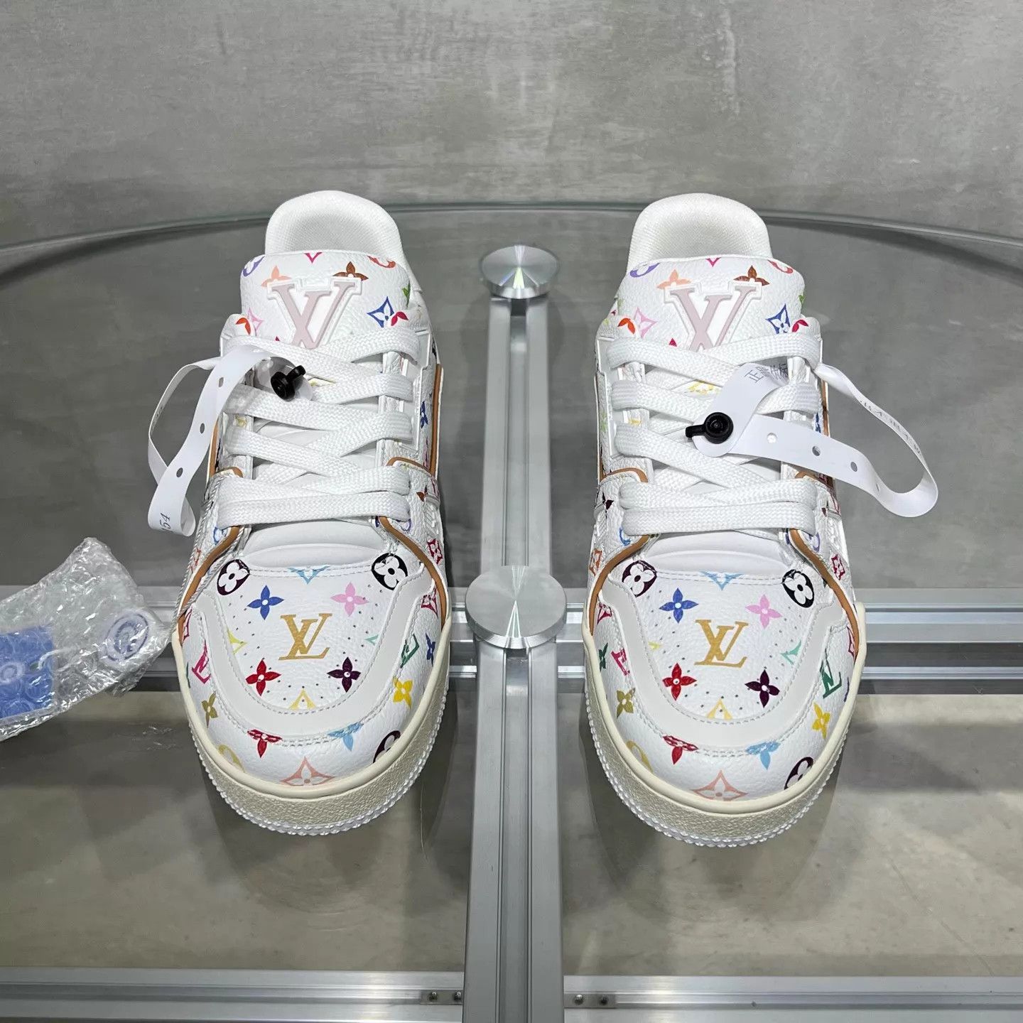 Louis Vuitton LV x Takashi Murakami White Multicolor Trainer 35.5 Size US 5 / IT 35 - 1 Thumbnail