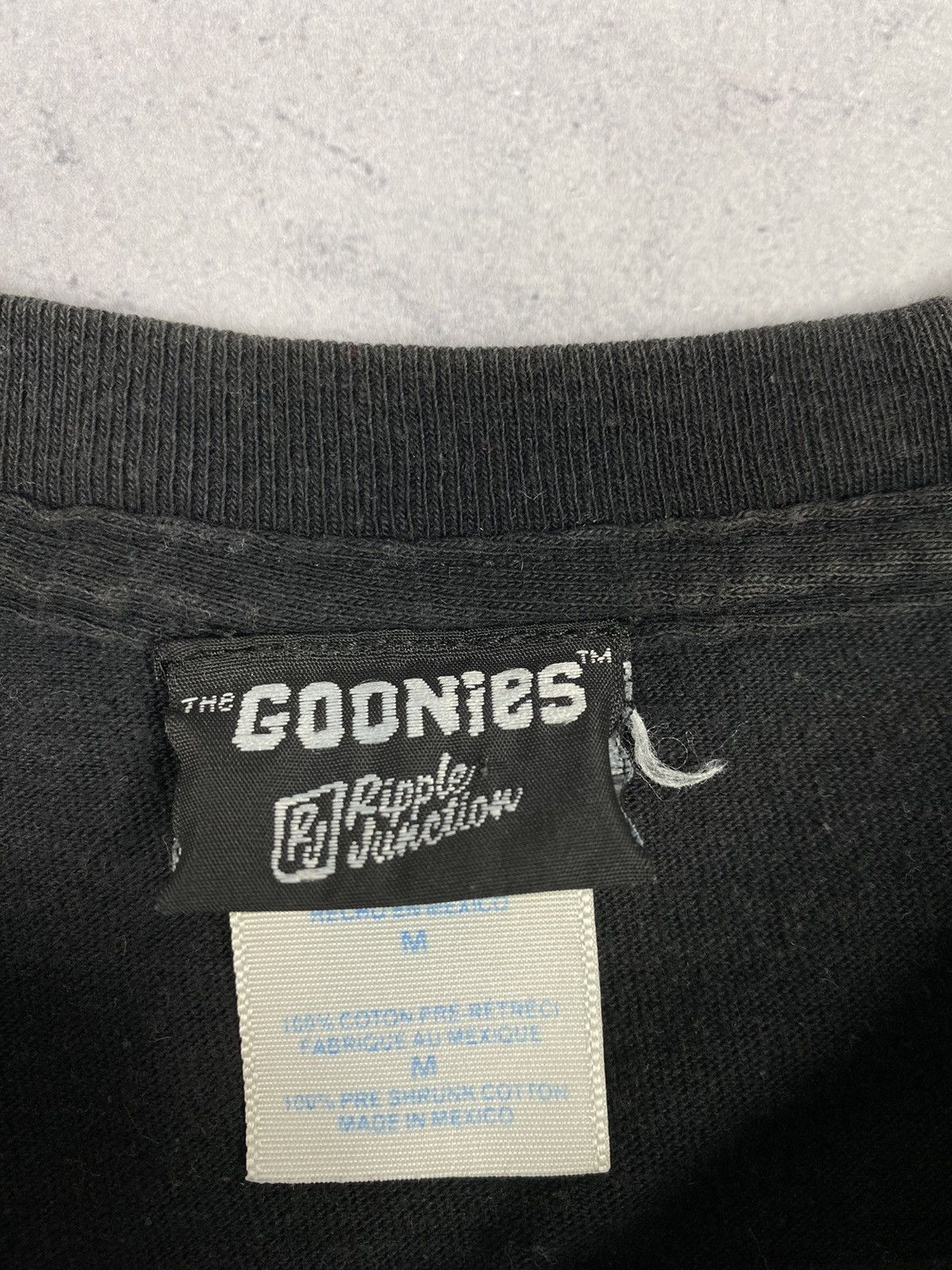 Band Tees × Vintage Vintage 90s The Goonies Promo T Shirt Size US M / EU 48-50 / 2 - 14 Thumbnail