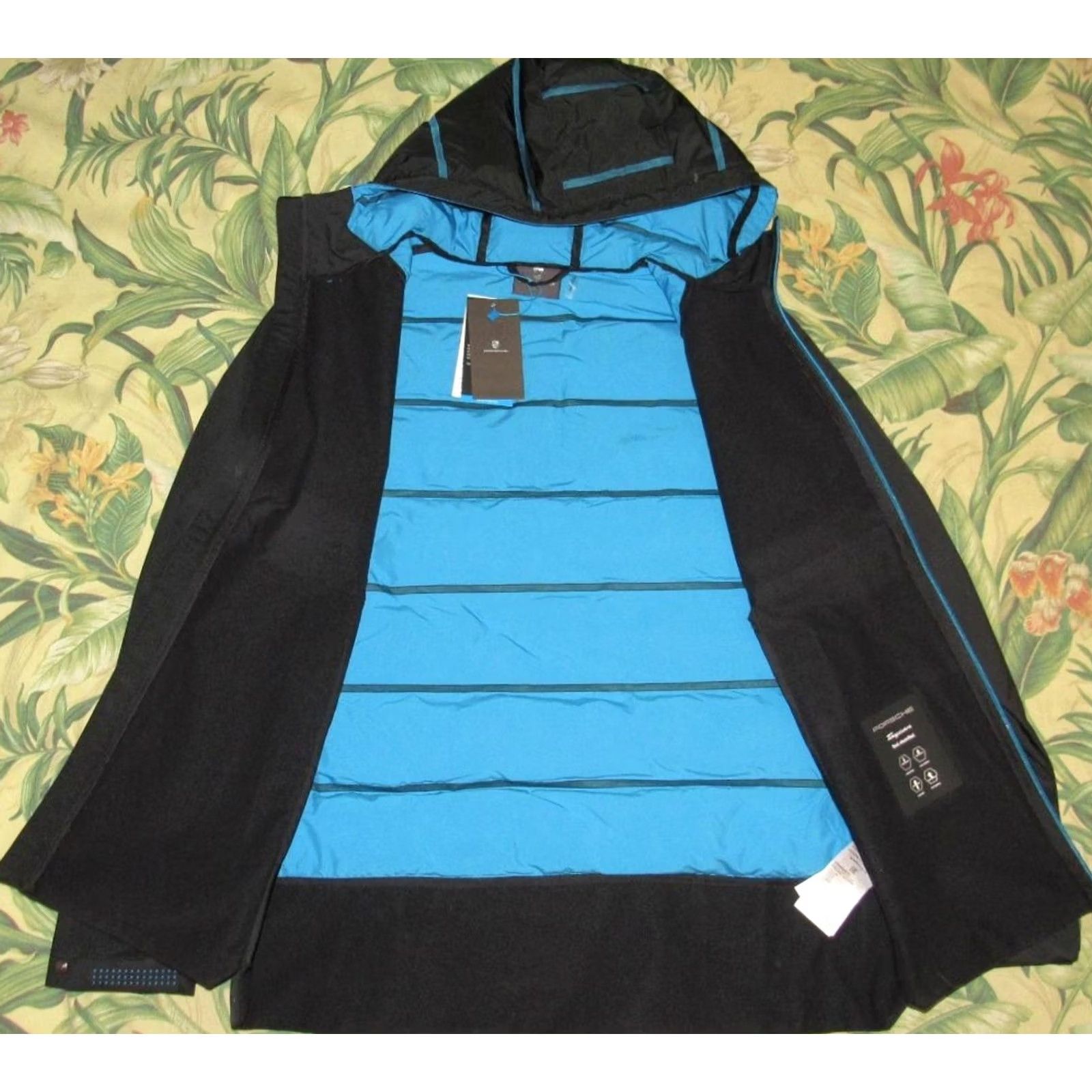 Vintage Porsche Taycan Collection Black Waterproof Jacket Small NWT Mens XS/S? Size US S / EU 44-46 / 1 - 5 Thumbnail