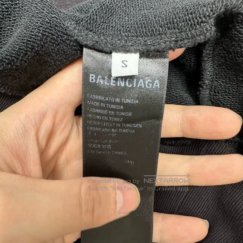 Balenciaga Balenciaga Black-brown inverted LOGO embroidered hoodie Size US S / EU 44-46 / 1 - 5 Thumbnail
