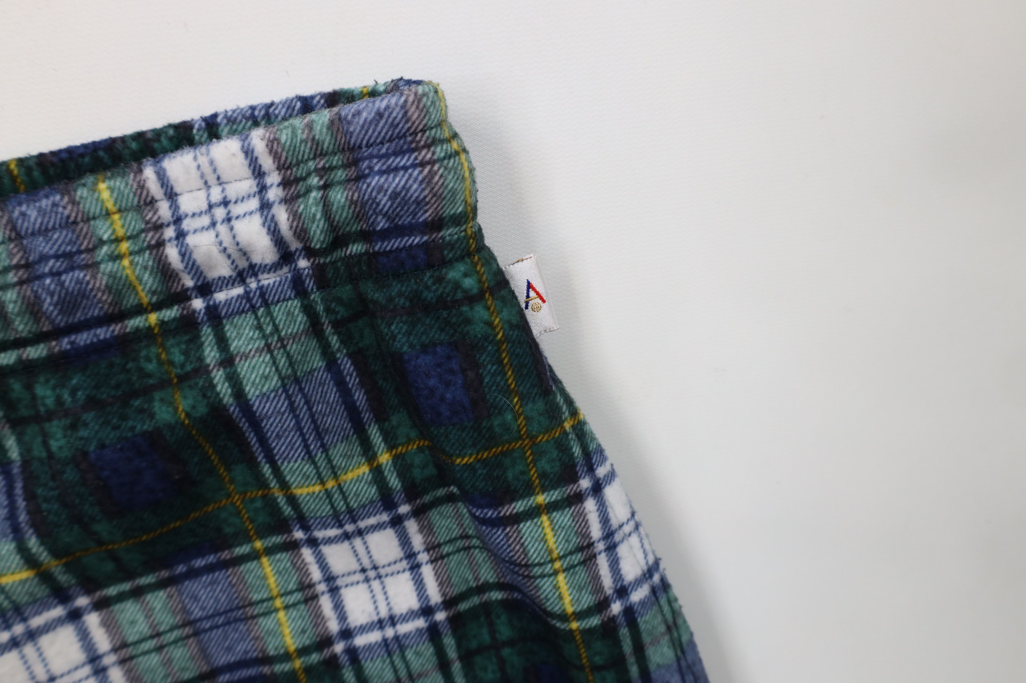 Express Vintage 90s Express Fleece Flannel Shorts Plaid Polyester Size 30" / US 8 / IT 44 - 5 Thumbnail