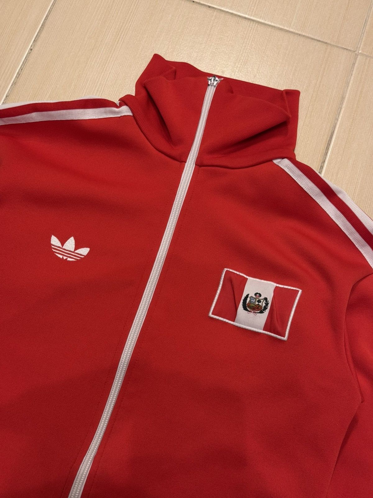 Adidas Vintage Adidas Peru Footbal Soccer Track Jacket S Size Rare Size US S / EU 44-46 / 1 - 2 Thumbnail