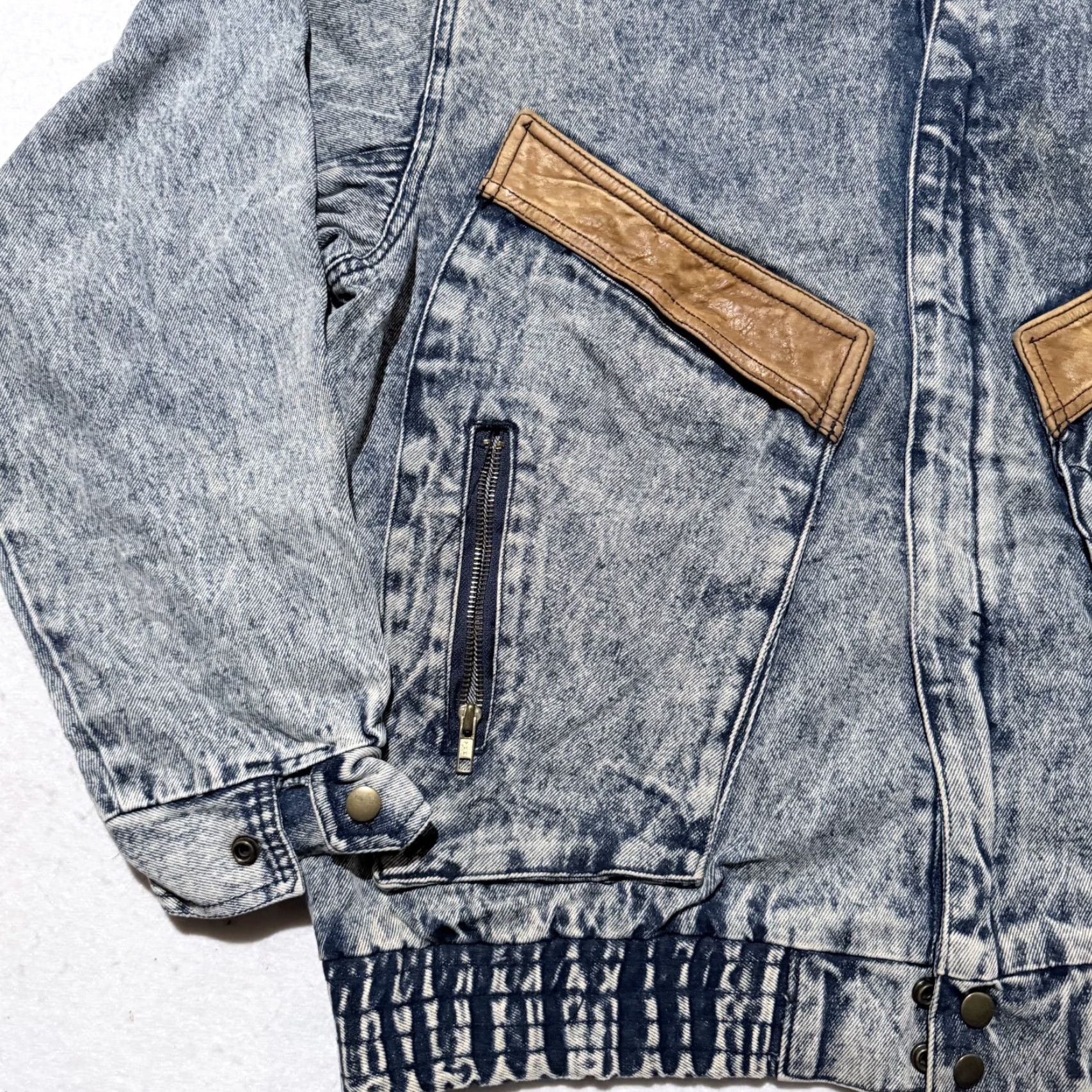Denime VTG IN Crowd by Celebration Denim Jacket Leather Trim - Medium Blue Men Jacket Size US M / EU 48-50 / 2 - 5 Thumbnail