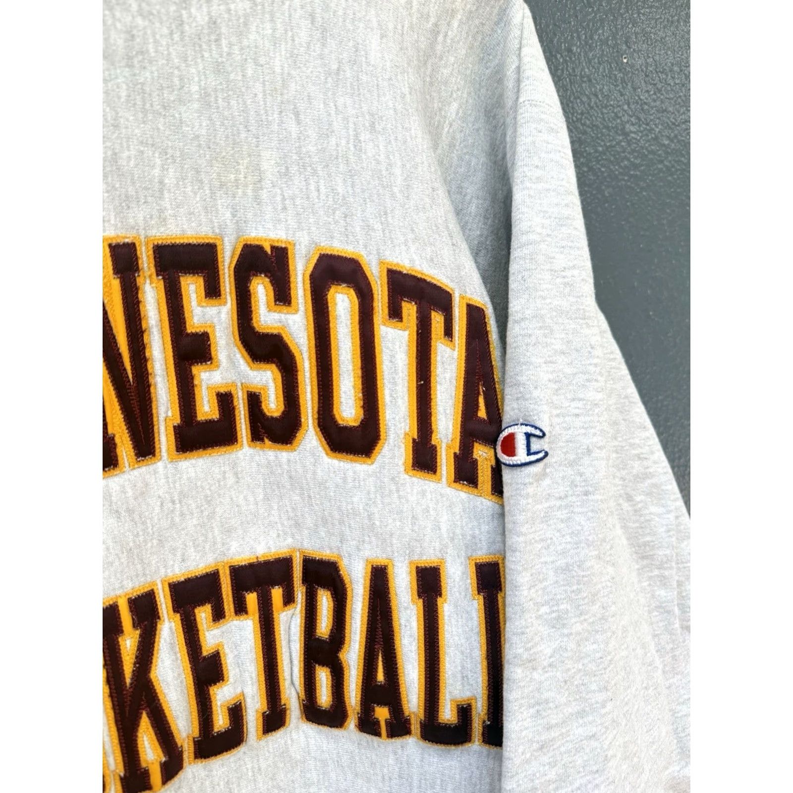 Champion VINTAGE Champion Reverse Weave Sweatshirt XL Gray Men 90s U Of M Gophers Team Issue Pullover Size US XL / EU 56 / 4 - 4 Thumbnail