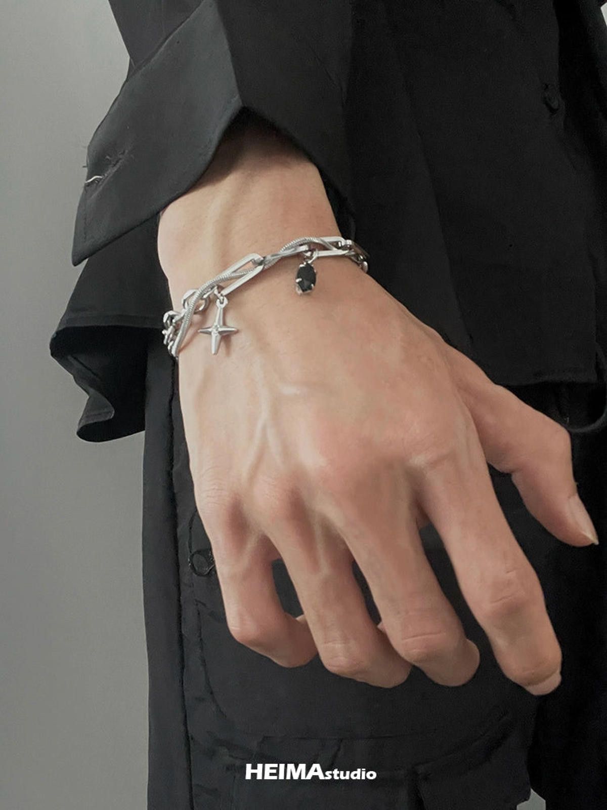Jewelry Silver Chain Link Bracelet with Star Charms Size ONE SIZE - 6 Thumbnail