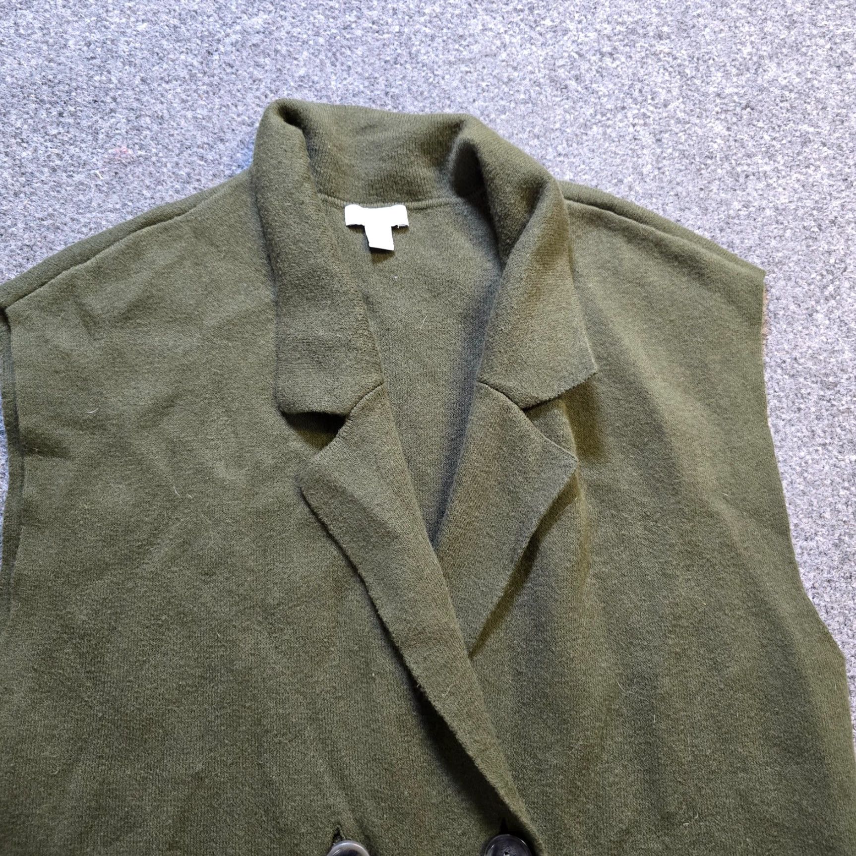 J. Jill J Jill Vest Womens Size Small Petite Green Button Pockets Capsule Knit Sweater Vest Women Casual Knit Vest S Green J. Jill Womens Size S / US 4 / IT 40 - 2 Thumbnail