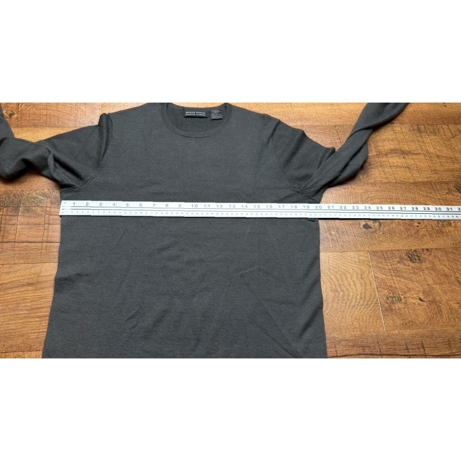 Neiman Marcus VINTAGE Neiman Marcus Mens Small Gray Superfine Cashmere V Neck Lightweight Sweater Size US S / EU 44-46 / 1 - 5 Thumbnail
