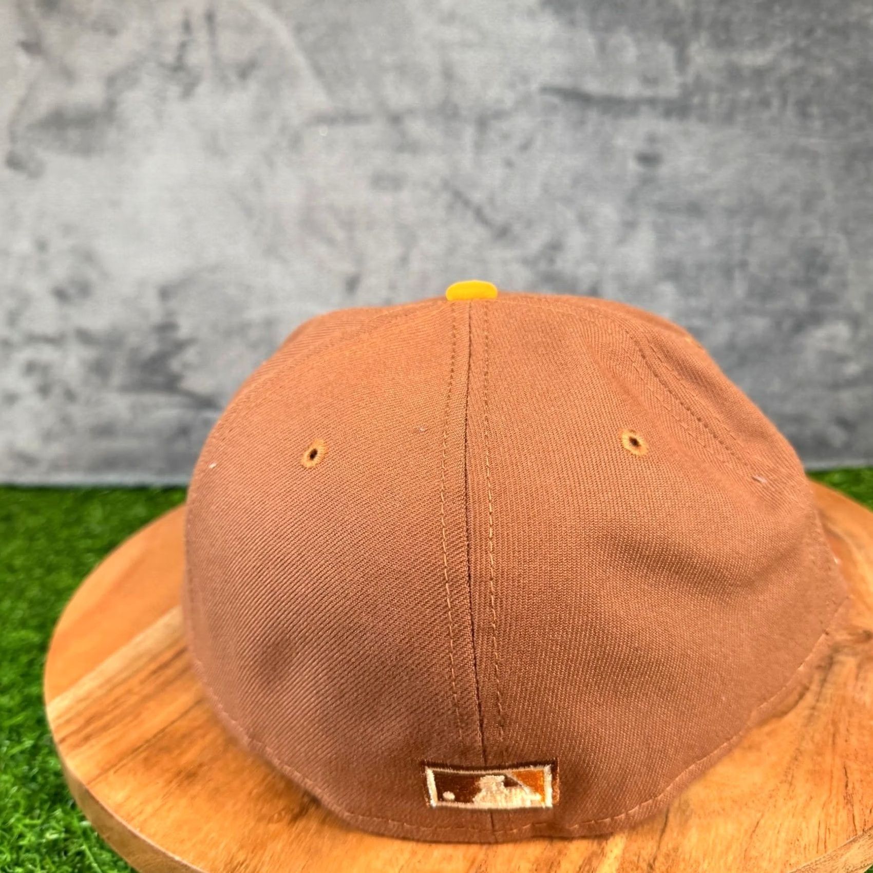 New Era New Era 59FIFTY Seattle Mariners Hat Mens Size 8 Brown Yellow Fitted Cap NWT Size ONE SIZE - 4 Thumbnail