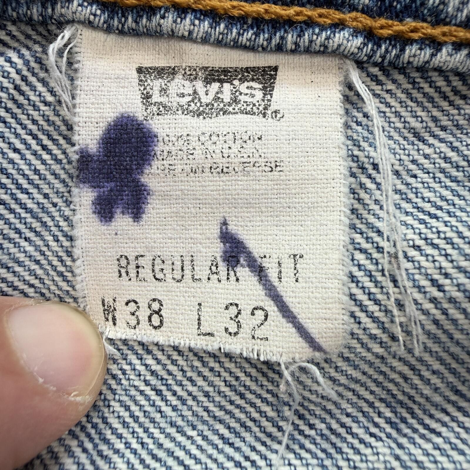 Levi's Vintage 90s Levis 530 Regular Fit Jeans Light Wash 36x32 Size US 36 / EU 52 - 7 Thumbnail