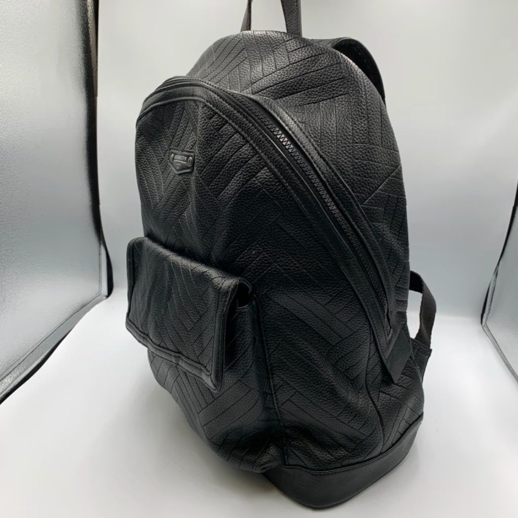 Vintage Metrocity Women Backpack Leather Black Textured Herringbone Adjustable Strap Bag Modern Womens Size ONE SIZE - 5 Thumbnail