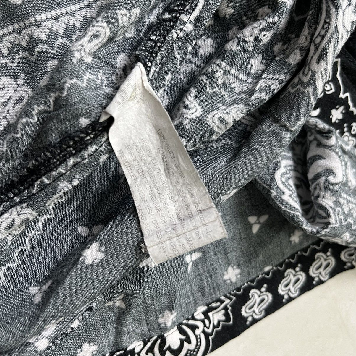 Bershka Bershka Bandana Paisley button shirt Size US L / EU 52-54 / 3 - 6 Thumbnail