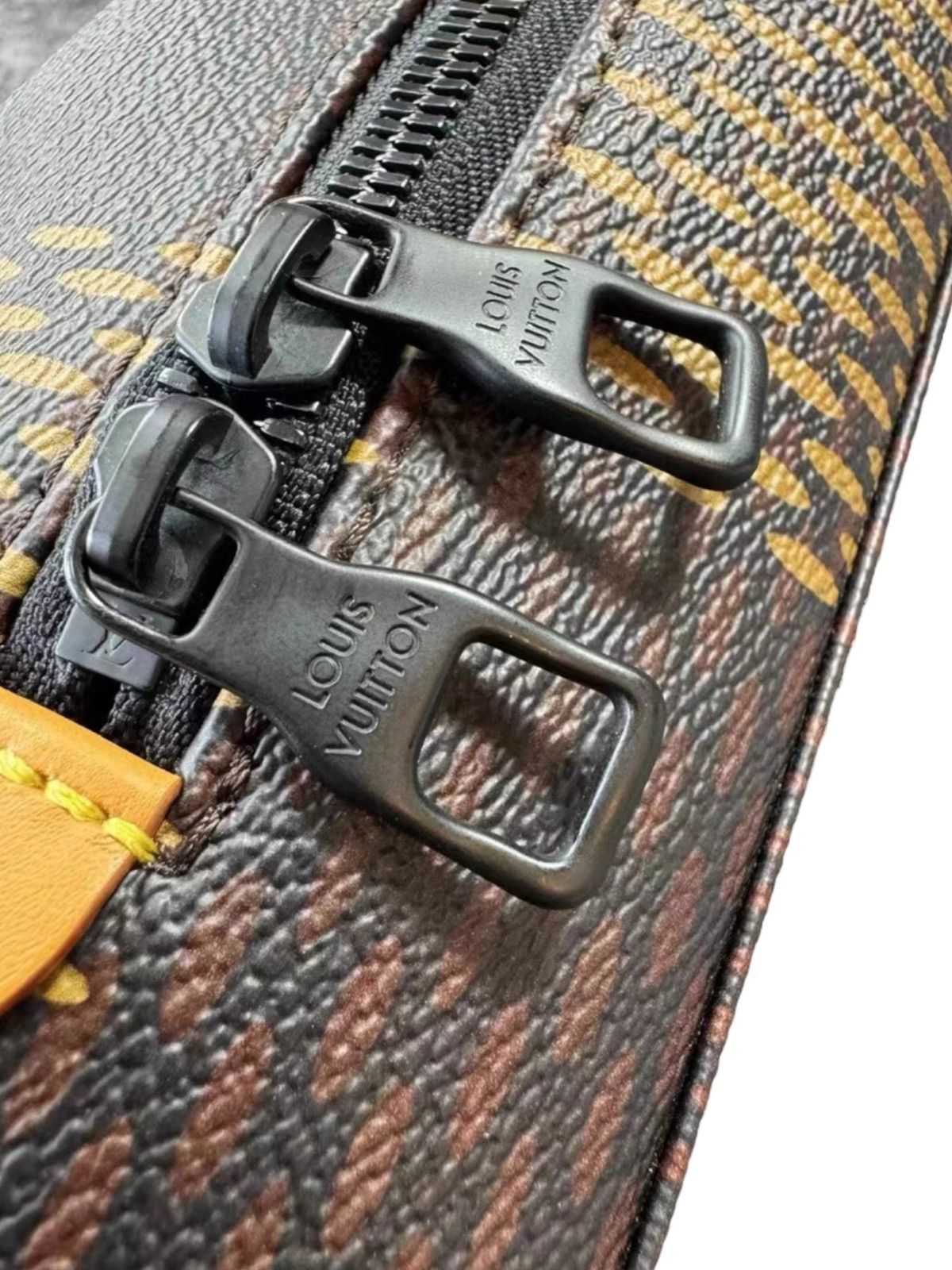 Louis Vuitton × Nigo Louis Vuitton × Nigo Giant Damier Campus Backpack Size ONE SIZE - 7 Thumbnail