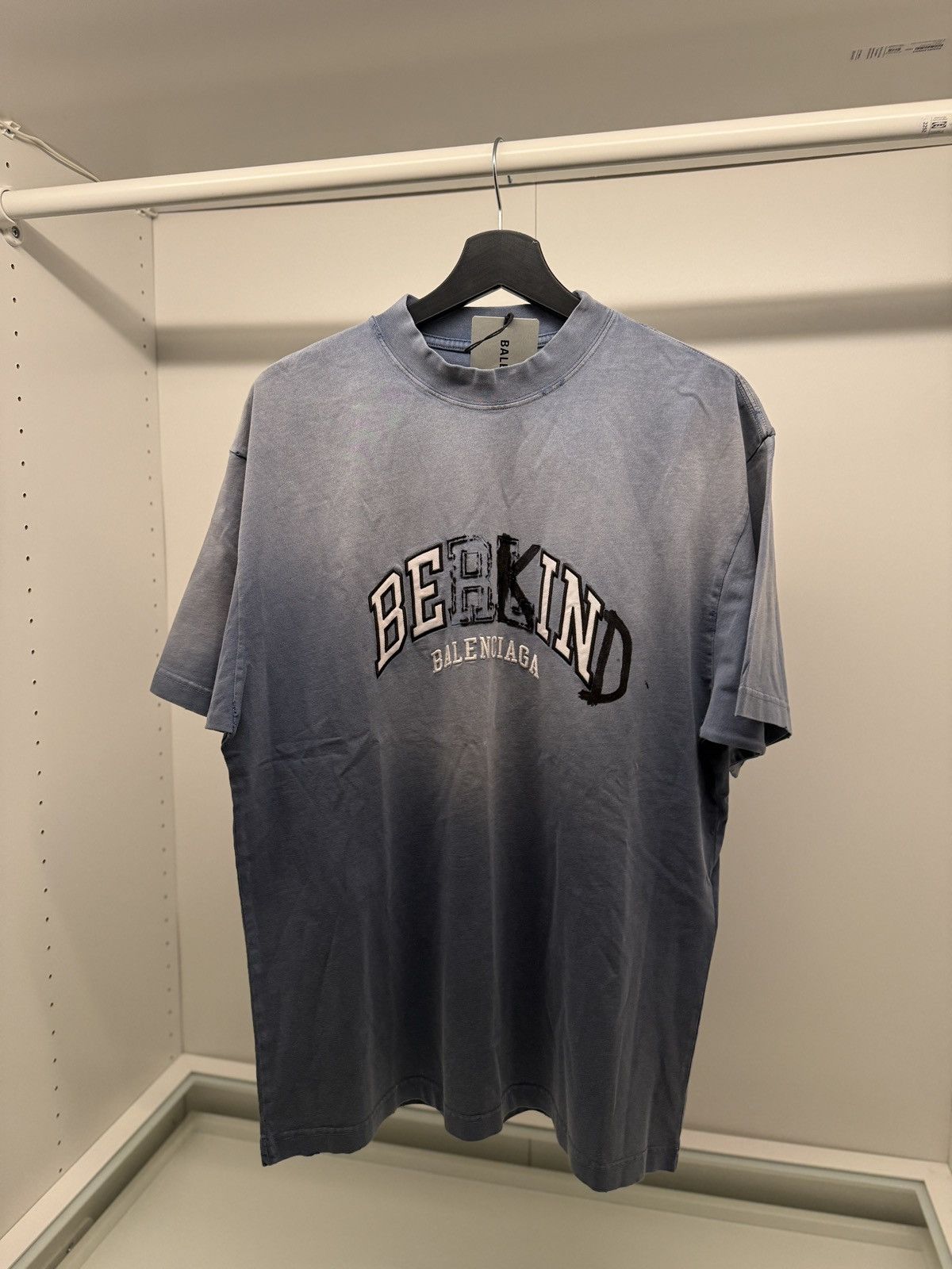 Balenciaga Balenciaga be Kind Blue faded T-Shirt Size US S / EU 44-46 / 1 - 1 Thumbnail