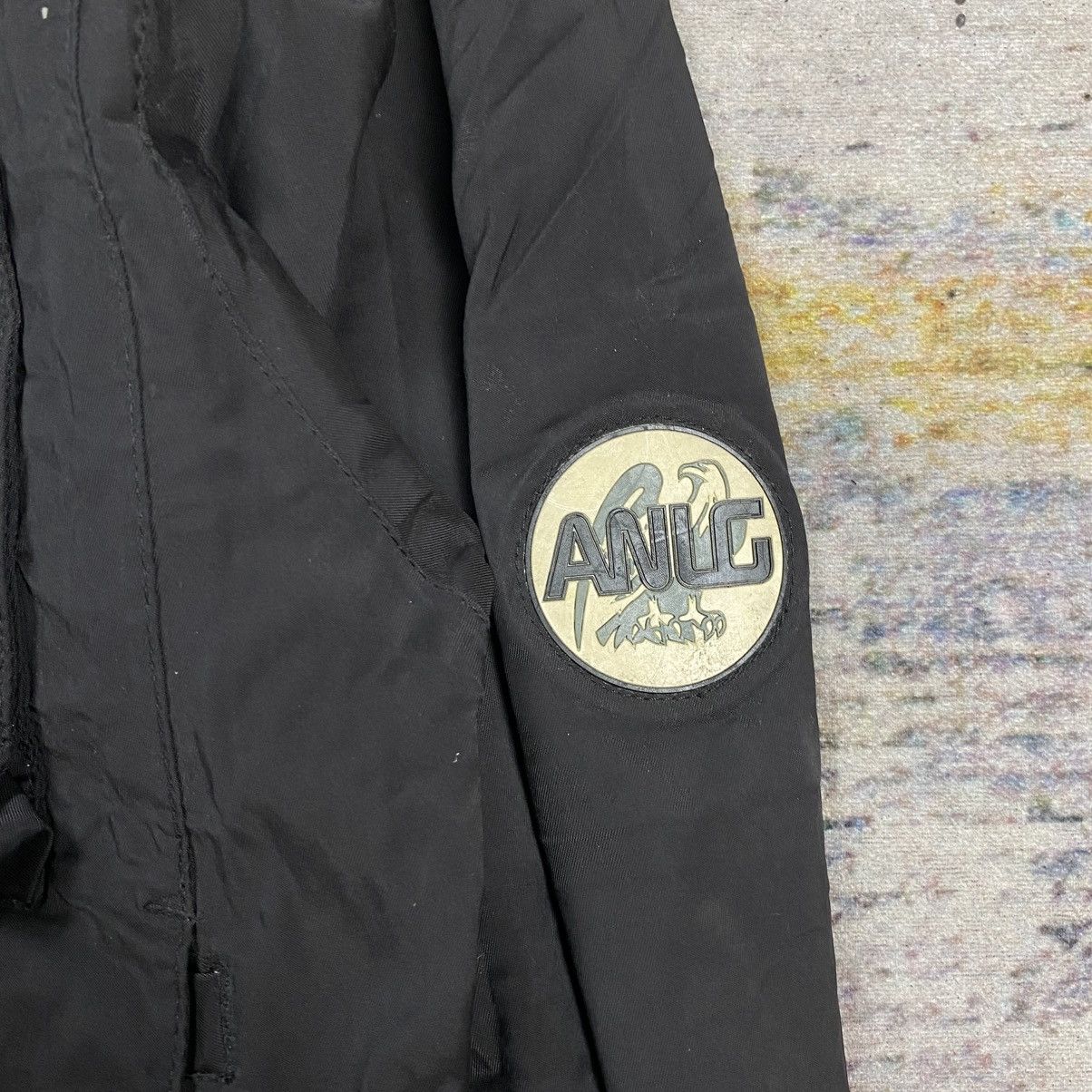 Analog Analog multi pocket magnet jacket Size US M / EU 48-50 / 2 - 12 Thumbnail