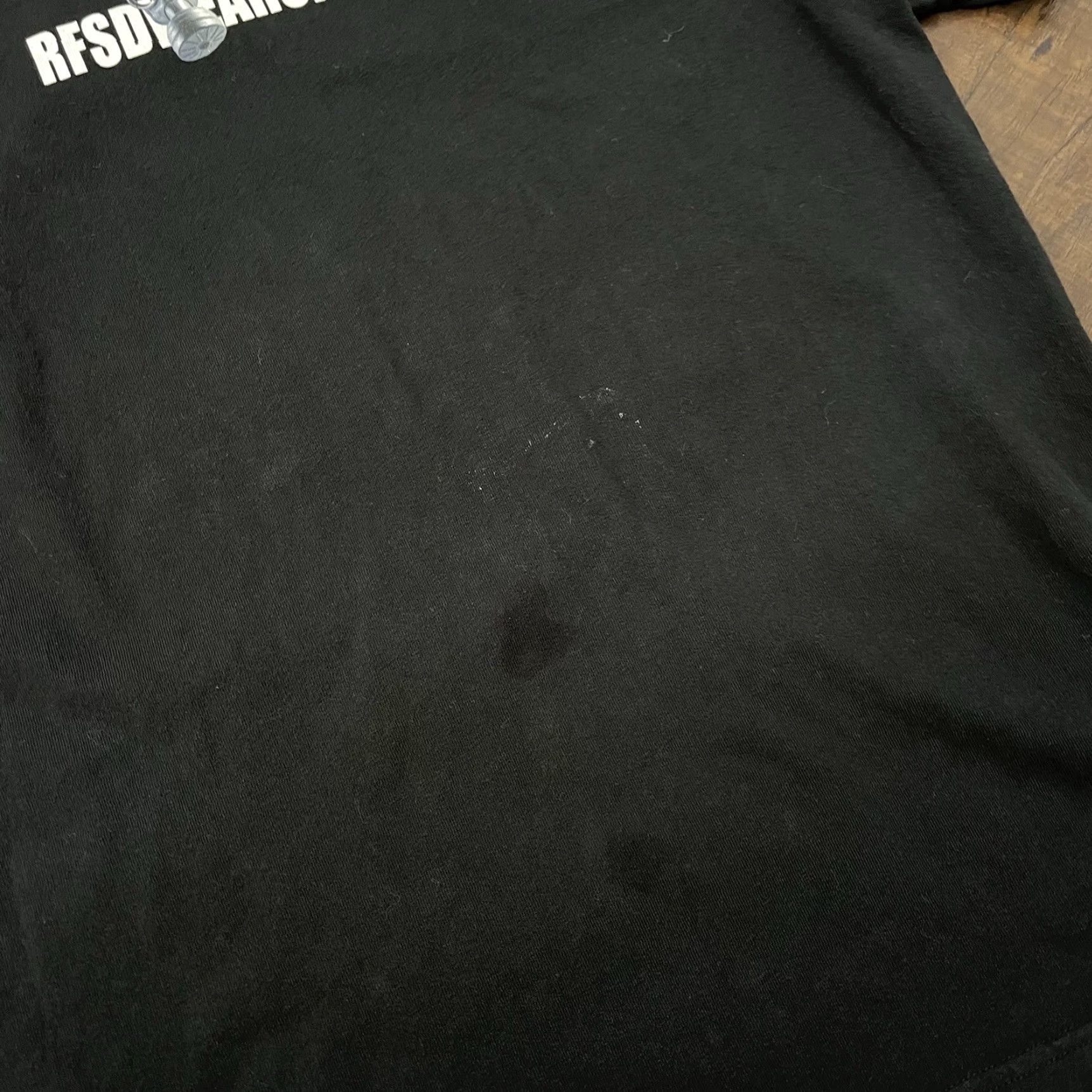 Vintage VINTAGE Aelfric Eden Gas Mask T-Shirt Mens Large Black Oversized Double Sided RARE Size US L / EU 52-54 / 3 - 5 Thumbnail