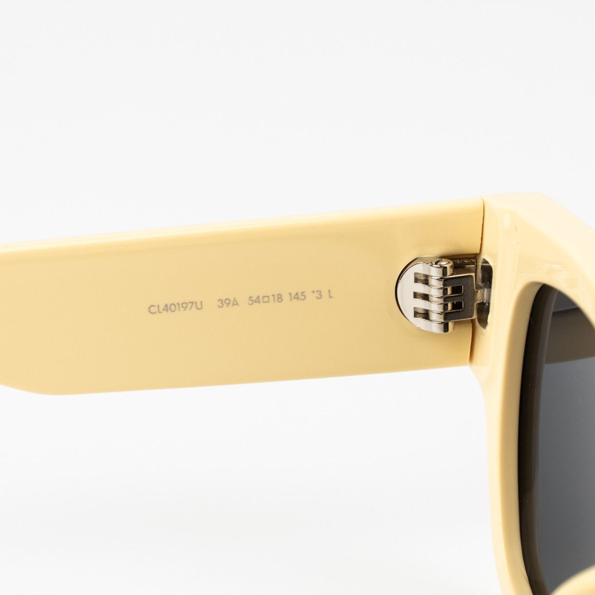 Celine NEW Celine CL40197U 39A MONOCHROMS Unisex Cat Eye Sunglasses Size ONE SIZE - 10 Thumbnail