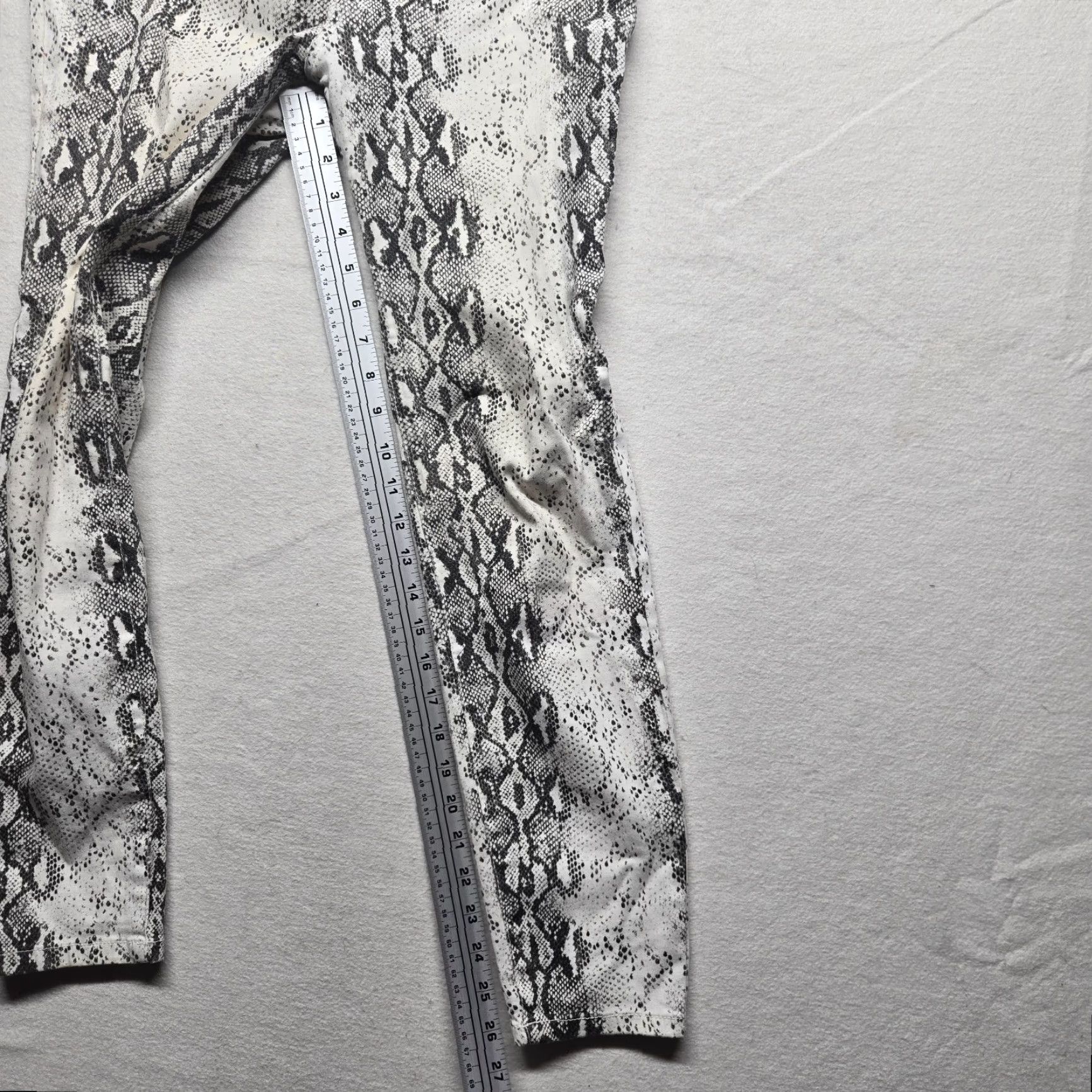 Vintage d.jeans Pants Women 6 White Snake Print High Waist Skinny Denim Stretch Casual Womens Size 28" / US 6 / IT 42 - 6 Thumbnail