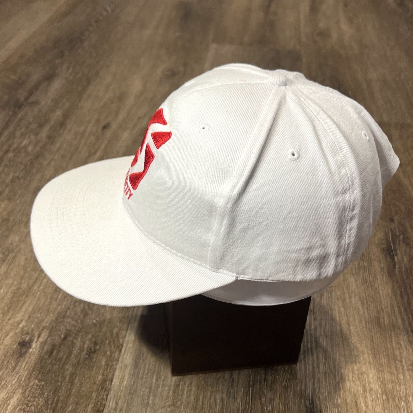 Vintage VINTAGE GRADCITY Snapback Hat White Red HS College Spring Break Party Rave Cruise Cap Mens Womens Unisex Adults Adjustable Size ONE SIZE - 3 Thumbnail