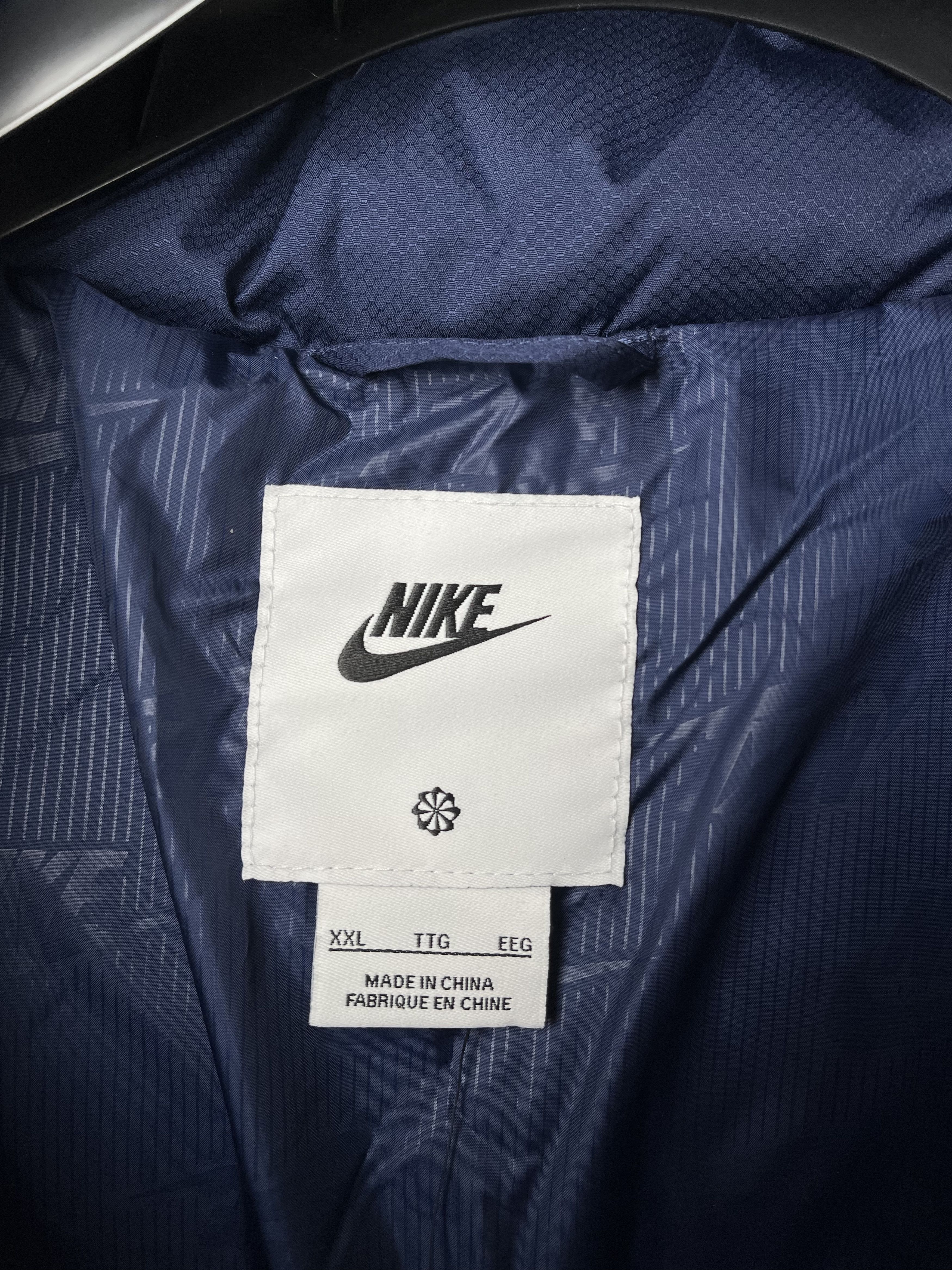 Nike Down Jacket Nike Sportswear Club Size US XL / EU 56 / 4 - 5 Thumbnail
