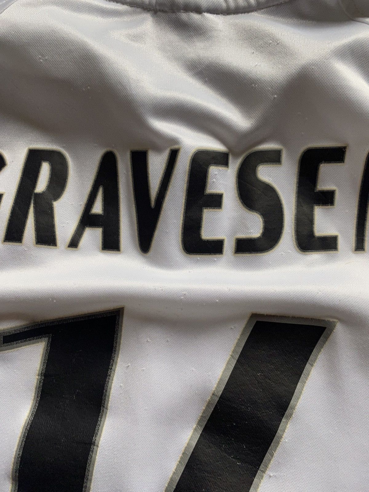 Adidas Real Madrid 2004/2005 — #16 GRAVESEN (Size S) Size US S / EU 44-46 / 1 - 7 Thumbnail