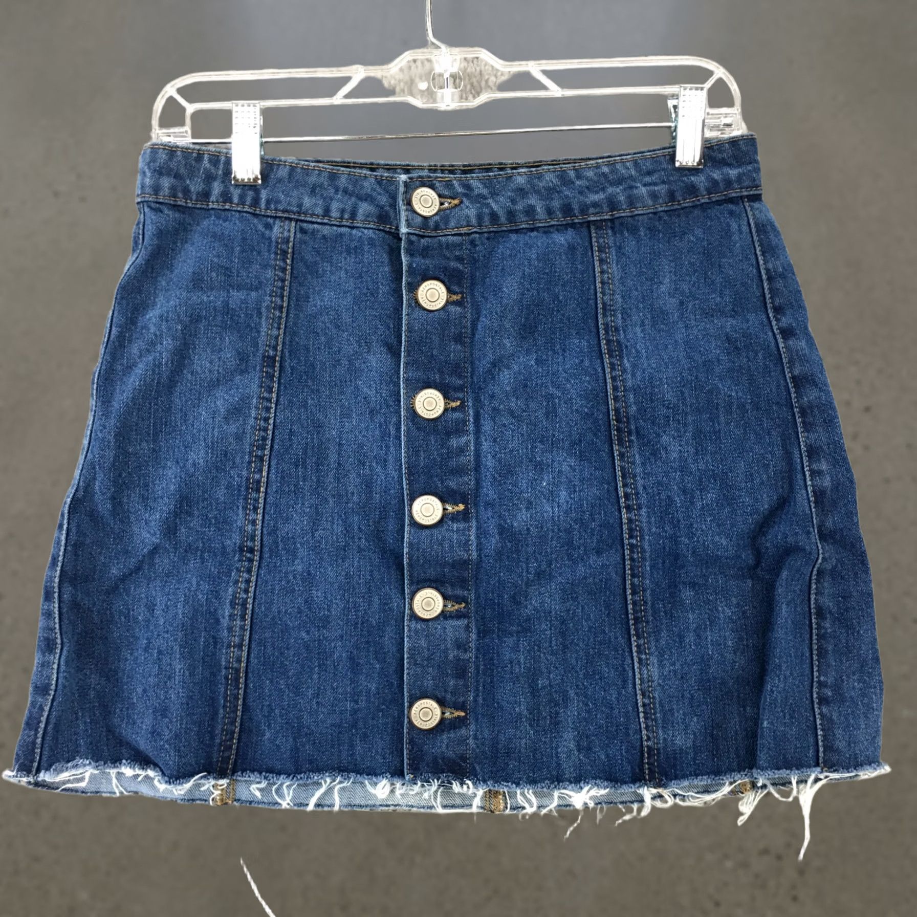 Vintage Aero High Rise Button Fly Mini Skirt Womens 8 Blue Denim Medium Wash Flat Front Size 30" / US 8 / IT 44 - 1 Thumbnail