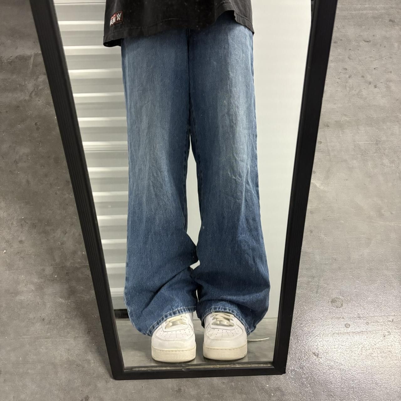 Vintage Crazy Vintage Y2K/2000s Super Baggy Streetwear Skater Style Medium Wash Denim Jeans! Size US 30 / EU 46 - 1 Thumbnail