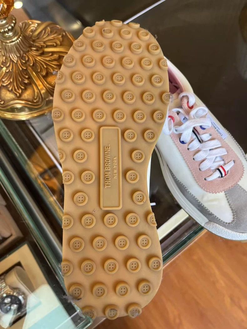 Thom Browne Thom Browne White sneakers with white and pink colors Size US 7 / EU 40 - 7 Thumbnail