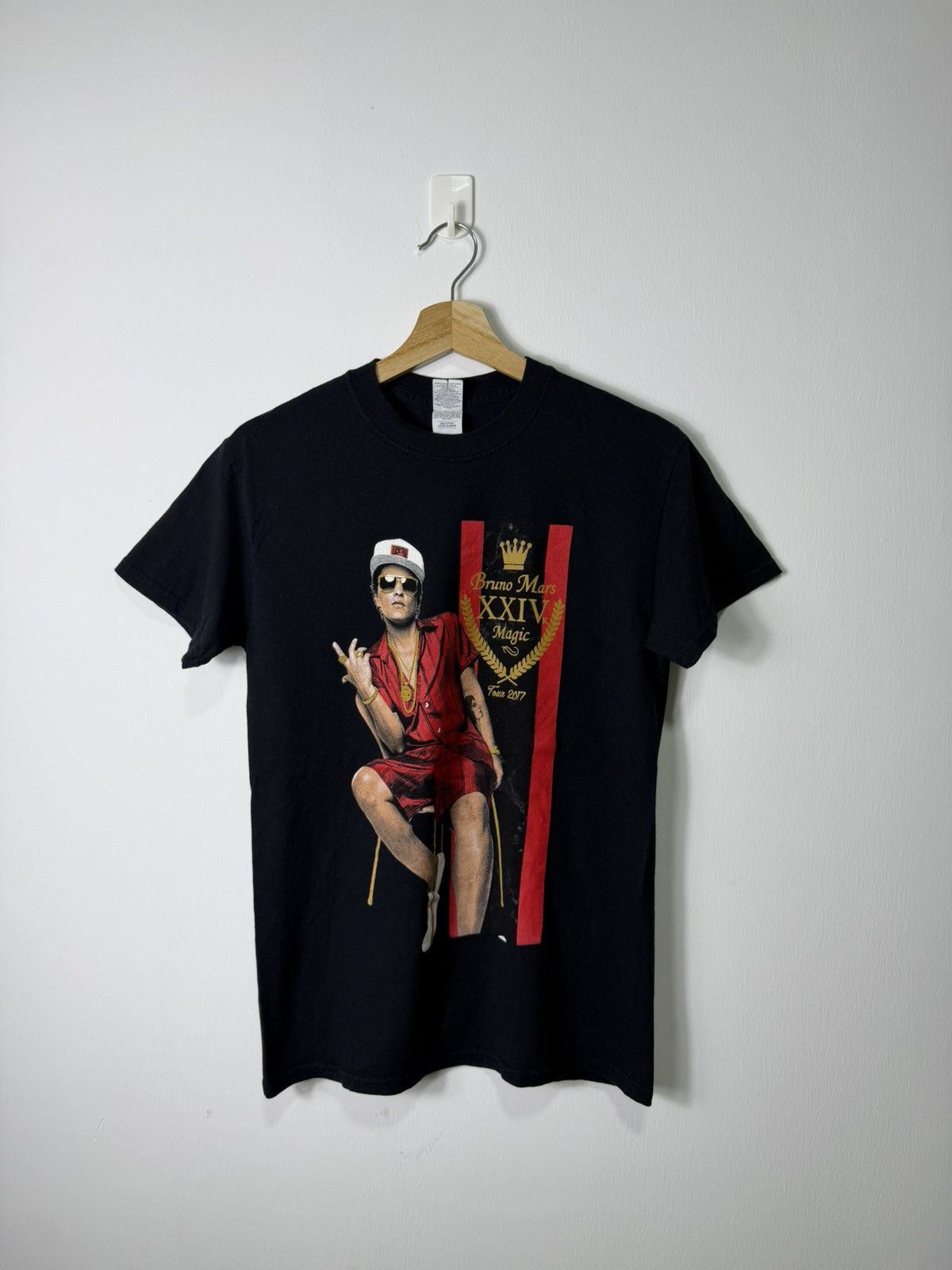 Band Tees Bruno Mars Magic Tour Band Tee Size US S / EU 44-46 / 1 - 1 Thumbnail