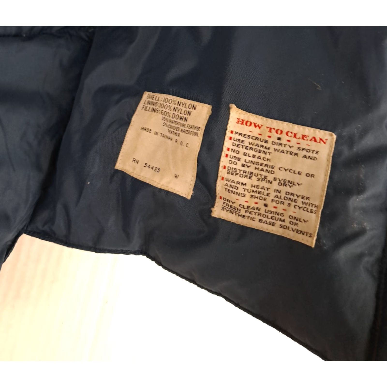 American Eagle Outfitters VINTAGE American Eagle Outfitters Blue Down Vest Full Button Puffer Vest Stand-Up Collar XS Unisex Adults Lightweight Casual 1970s 80s Nine? Size US XS / EU 42 / 0 - 3 Thumbnail
