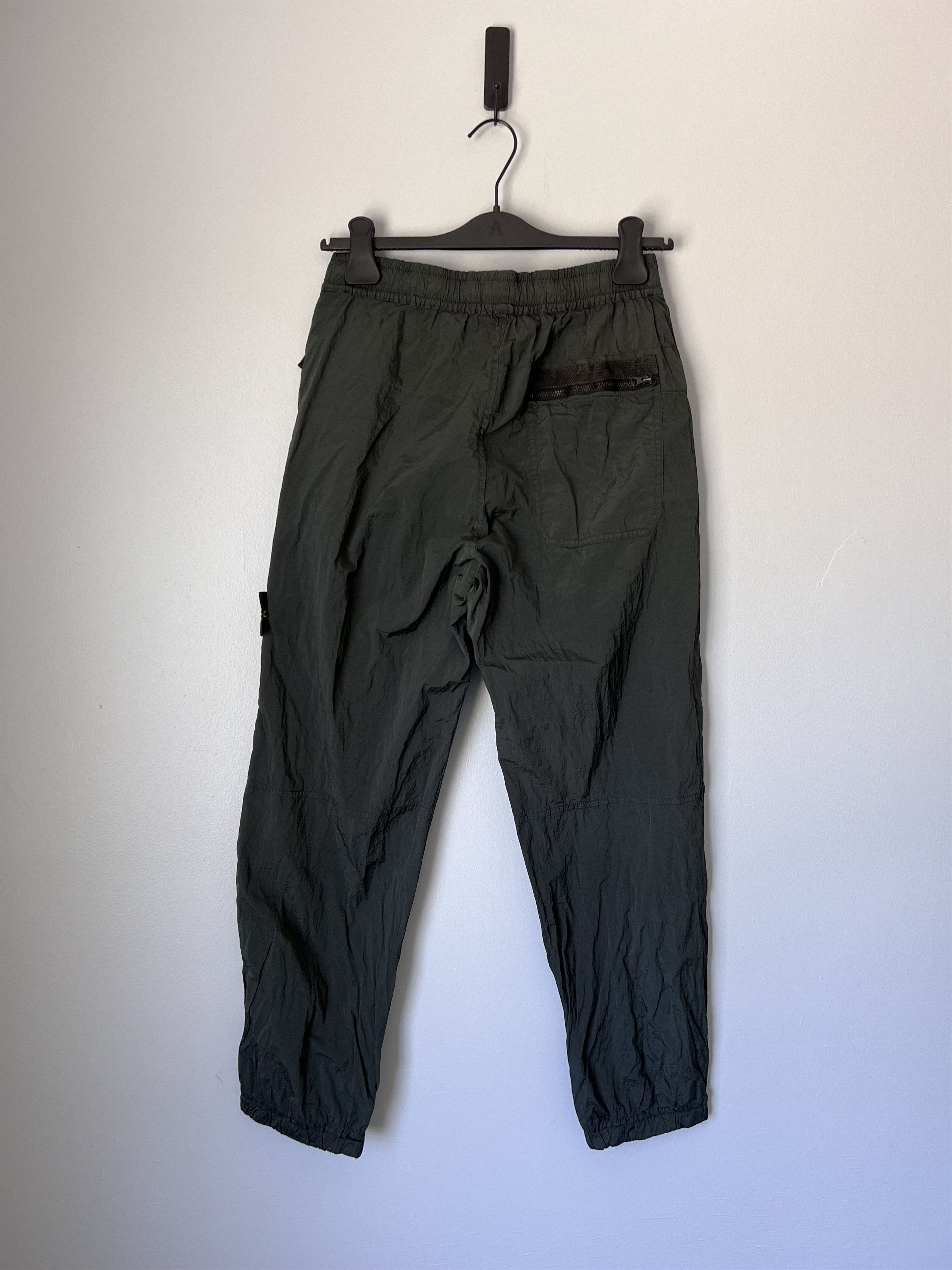 Stone Island Stone Island Nylon Metal Econyl Pants in Musk Size US 30 / EU 46 - 5 Thumbnail