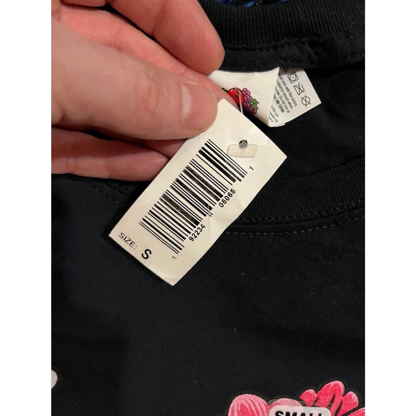 Fruit Of The Loom Tiger and Floral Graphic Tee - Size Small Size US S / EU 44-46 / 1 - 9 Thumbnail