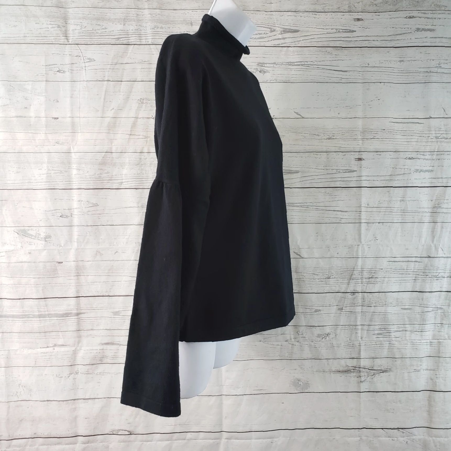 Vineyard Vines Vineyard Vines Womens Mock Neck Sweater Sz Small Solid Black Wide Sleeves Size S / US 4 / IT 40 - 3 Thumbnail