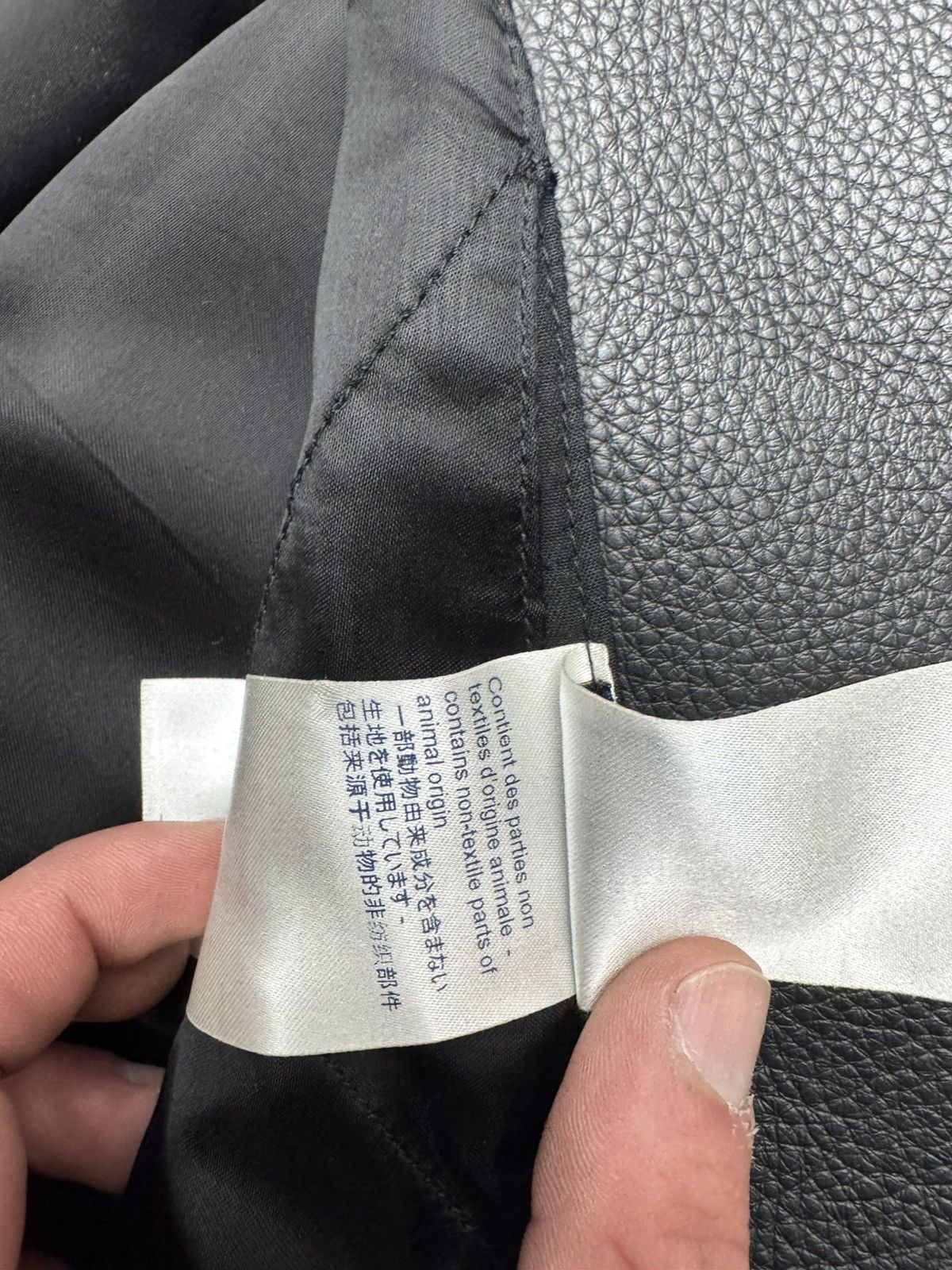 Louis Vuitton Louis Vuitton leather moto jacket shadow monogram Size US L / EU 52-54 / 3 - 13 Thumbnail