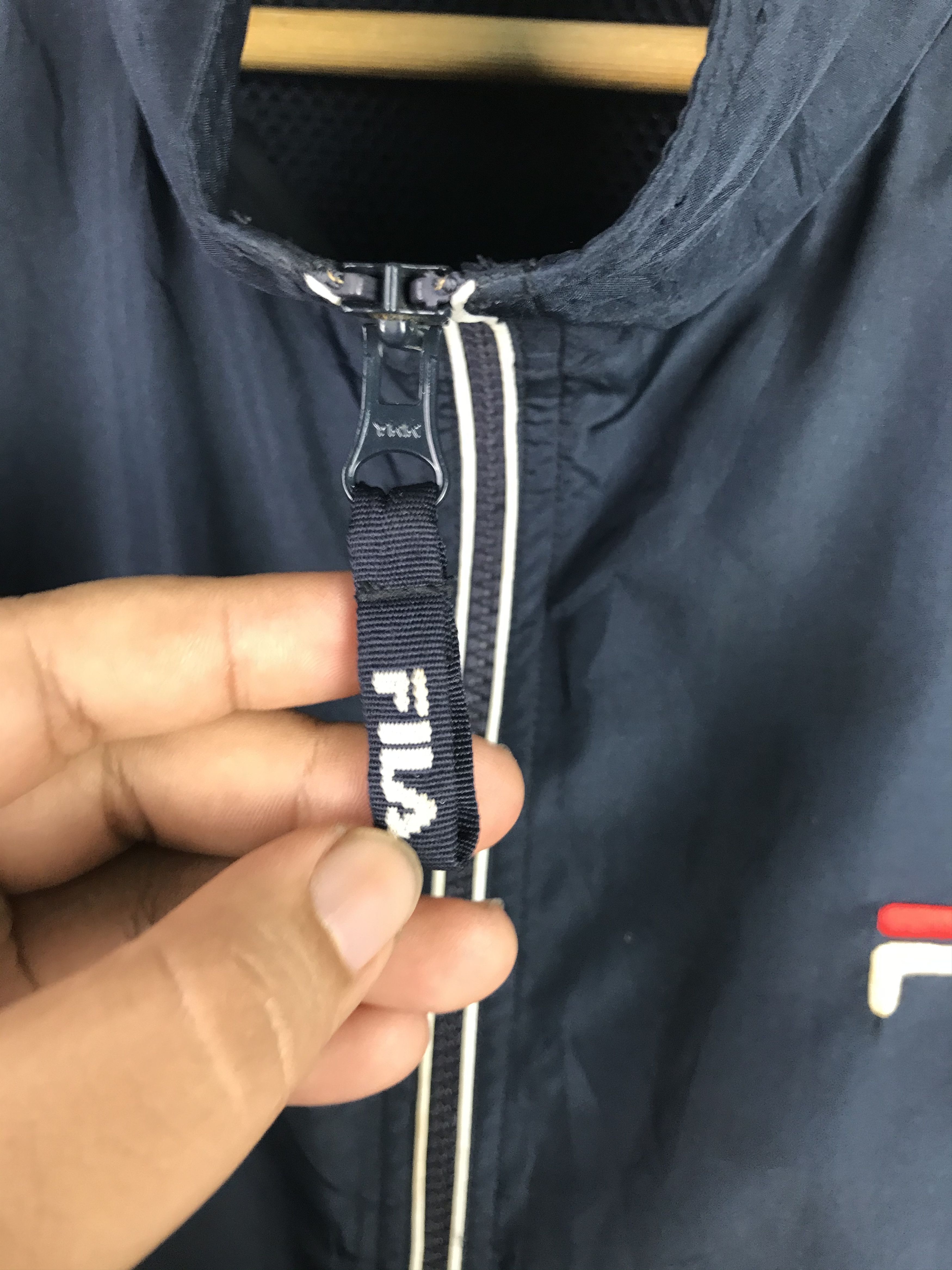 Fila × Japanese Brand × Vintage Vintage 90's Fila Full Zipper Vest Size US L / EU 52-54 / 3 - 3 Thumbnail