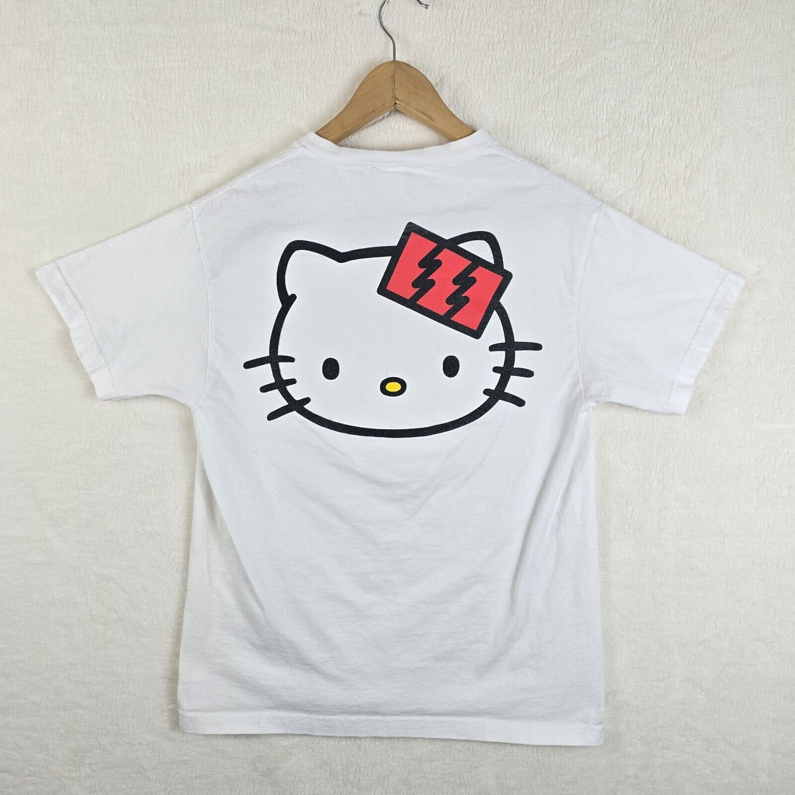 The Hundreds The Hundreds x Hello Kitty Sanrio Collab T-Shirt Size Medium Size US M / EU 48-50 / 2 - 7 Thumbnail