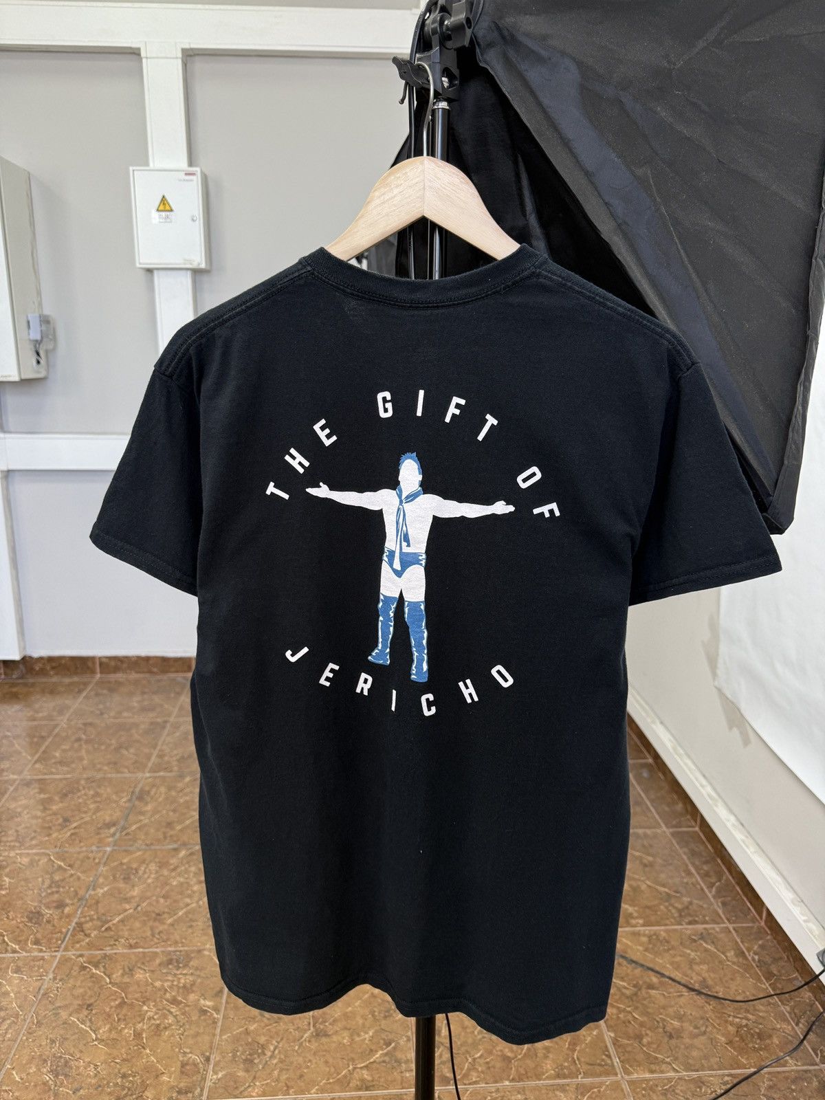 WWE 🇺🇸💀 WWE Chris Jericho Drink it in Man Wrestling T-Shirt Rare Size US M / EU 48-50 / 2 - 2 Thumbnail