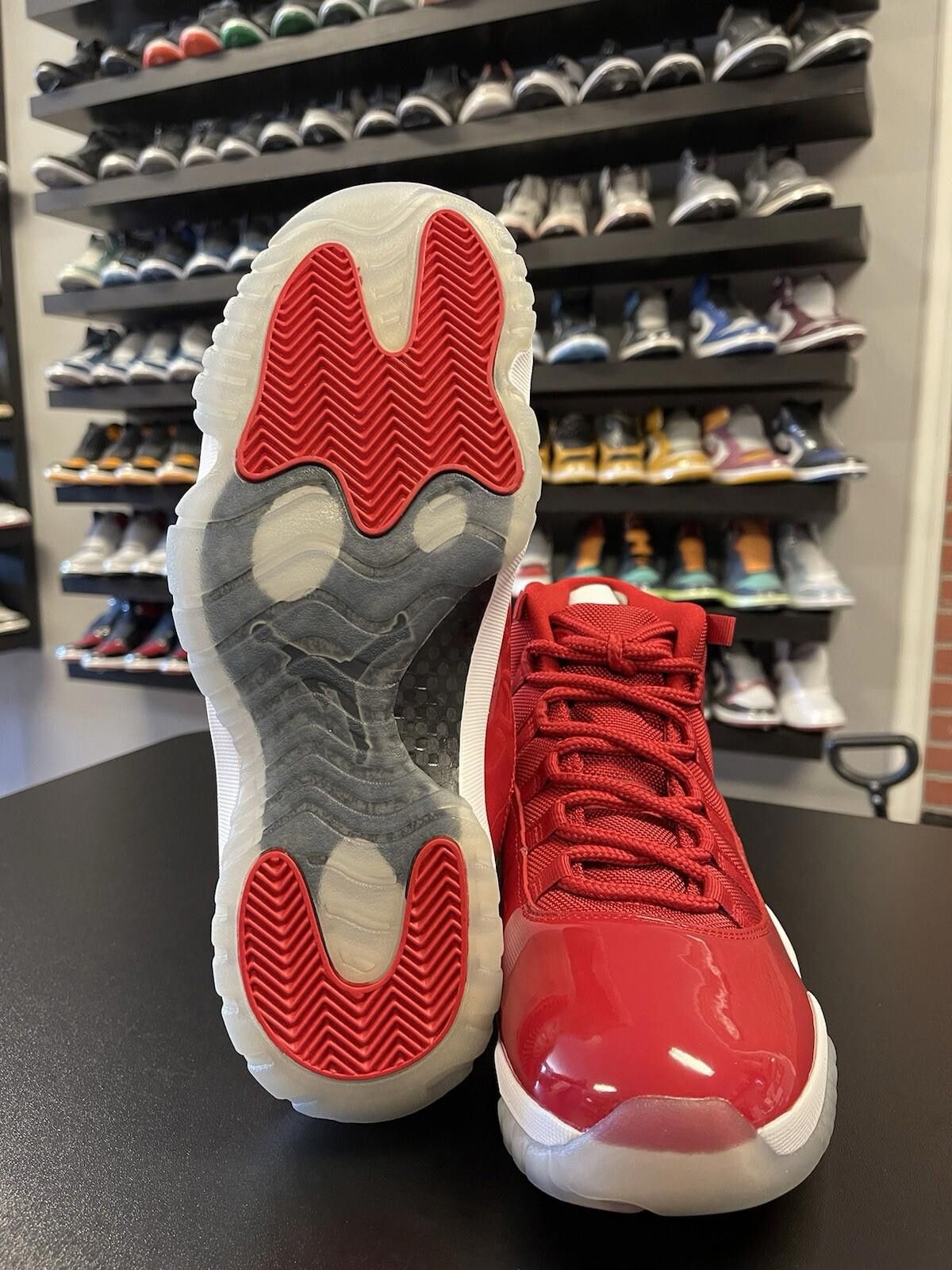 Jordan Brand Size 10 - Air Jordan 11 Retro "WIN LIKE 96" Brand New Size US 10 / EU 43 - 9 Thumbnail