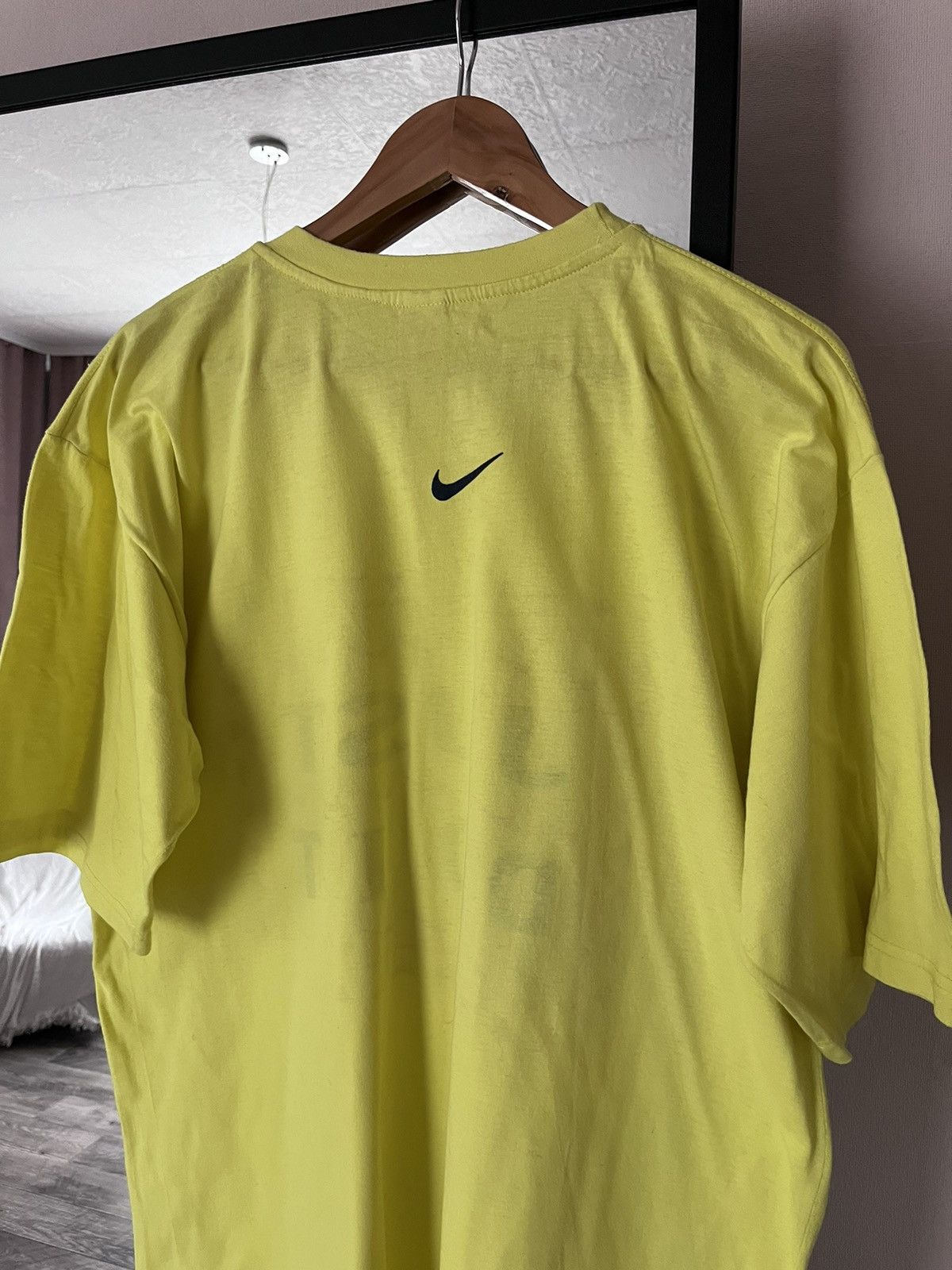 Vintage Vintage Nike just do it graphic t shirt yellow xxlarge rare Size US XXL / EU 58 / 5 - 3 Thumbnail