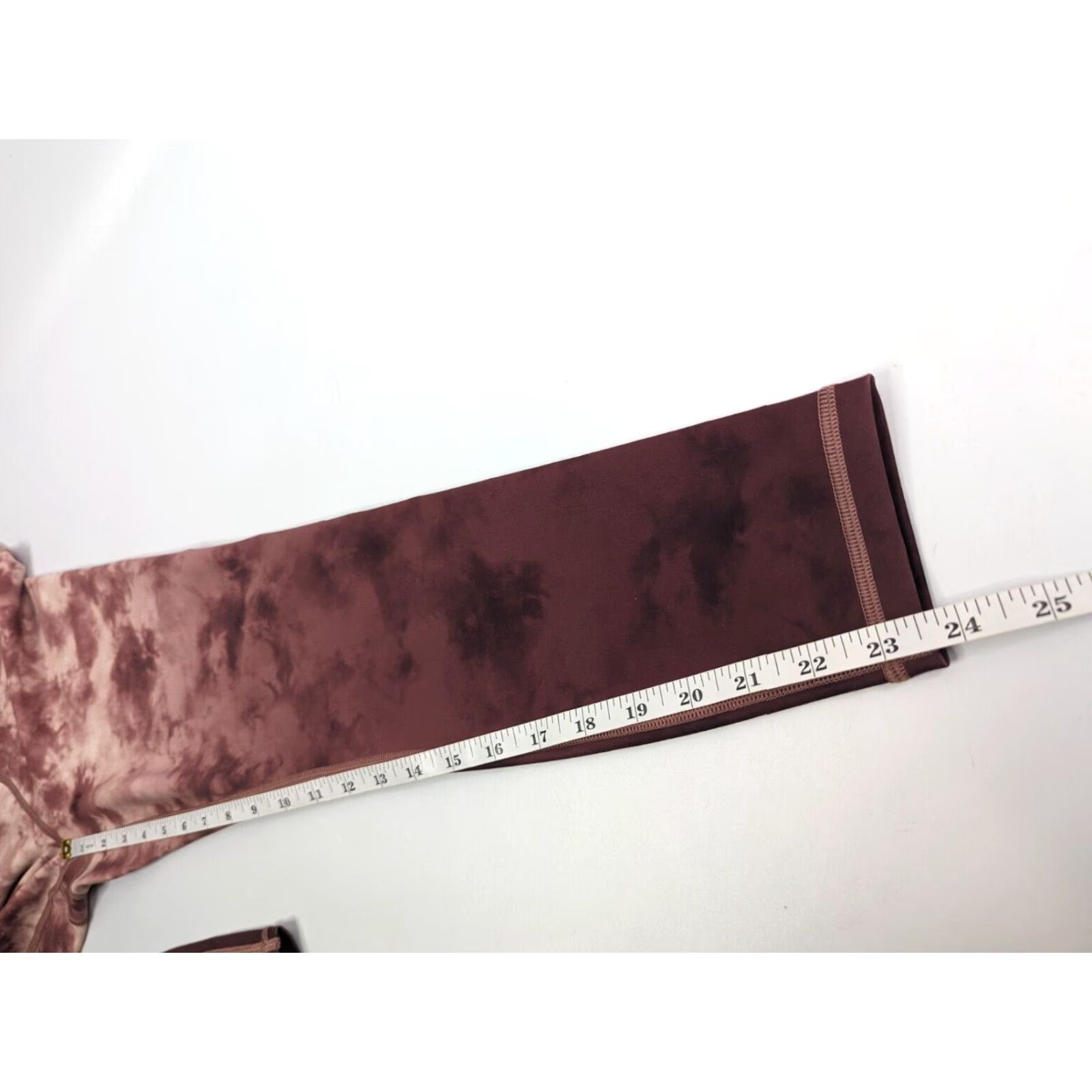 Athleta VINTAGE Athleta Elation Printed 7/8 Tight Leggings Pink Maroon Dye Women's Small 657553 Size 28" / US 6 / IT 42 - 4 Thumbnail