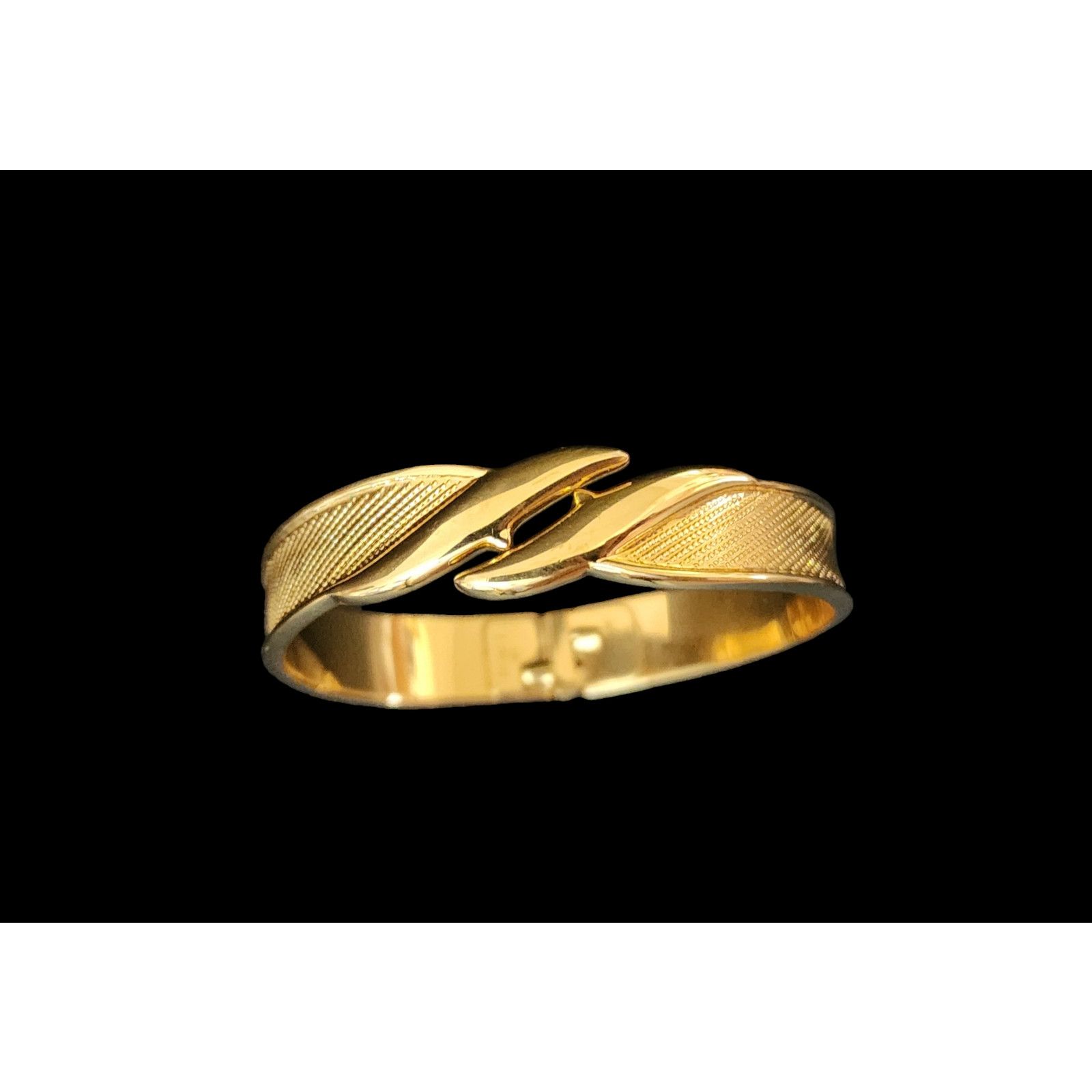 Monet Vintage Monet hinged cuff gold tone bracelet. Size ONE SIZE - 1 Thumbnail