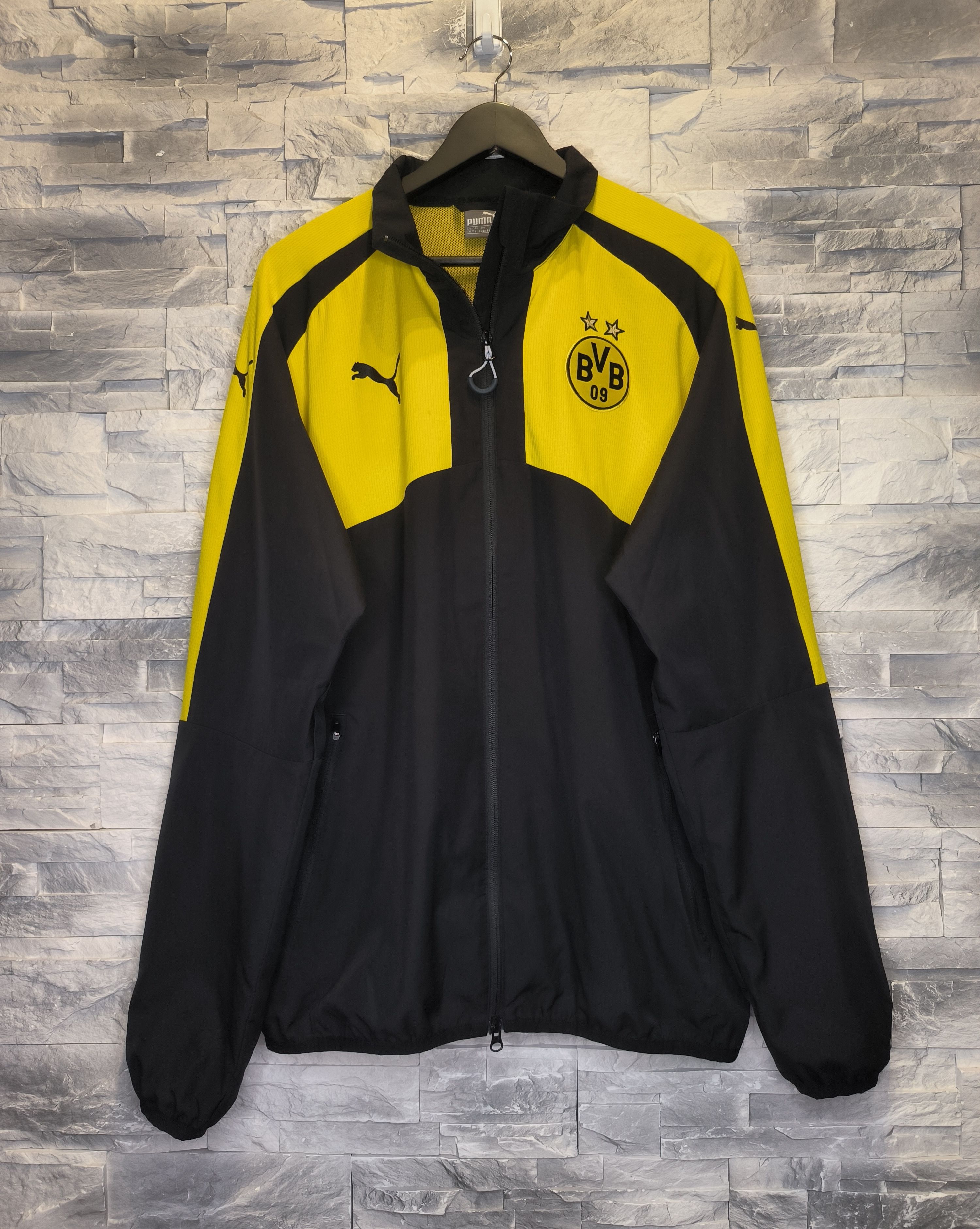 Puma Puma Borussia Dortmund BvB Jacket Training Vintage Size US XL / EU 56 / 4 - 1 Thumbnail