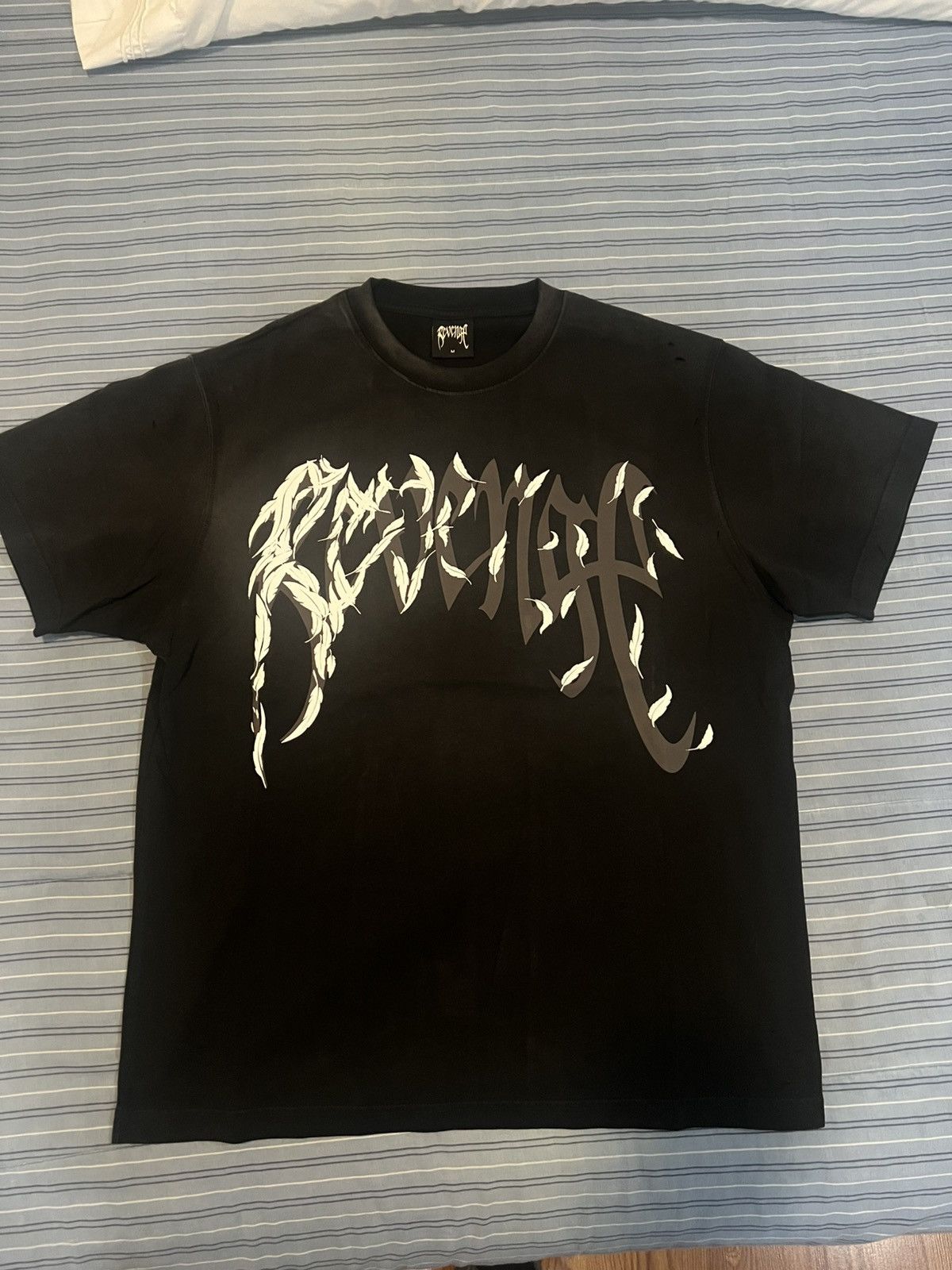 999 Club × Revenge Revenge Dove Distressed Tee Size US M / EU 48-50 / 2 - 1 Thumbnail