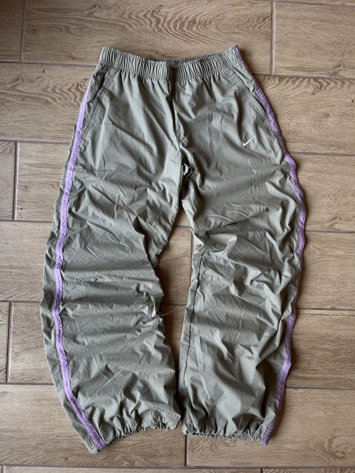 Nike Vintage Nike Y2K Nylon Truck Pants Purple Gray Men’s Size S Size US 30 / EU 46 - 3 Thumbnail